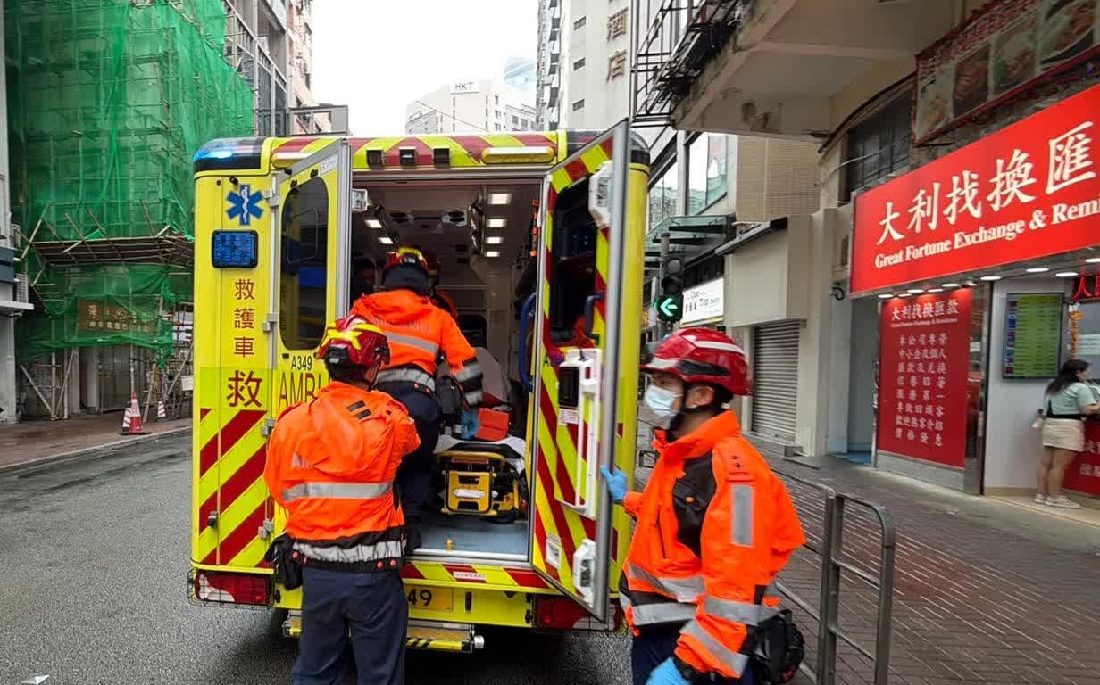 The men were taken to Kwong Wah Hospital for examination. Photo: Handout