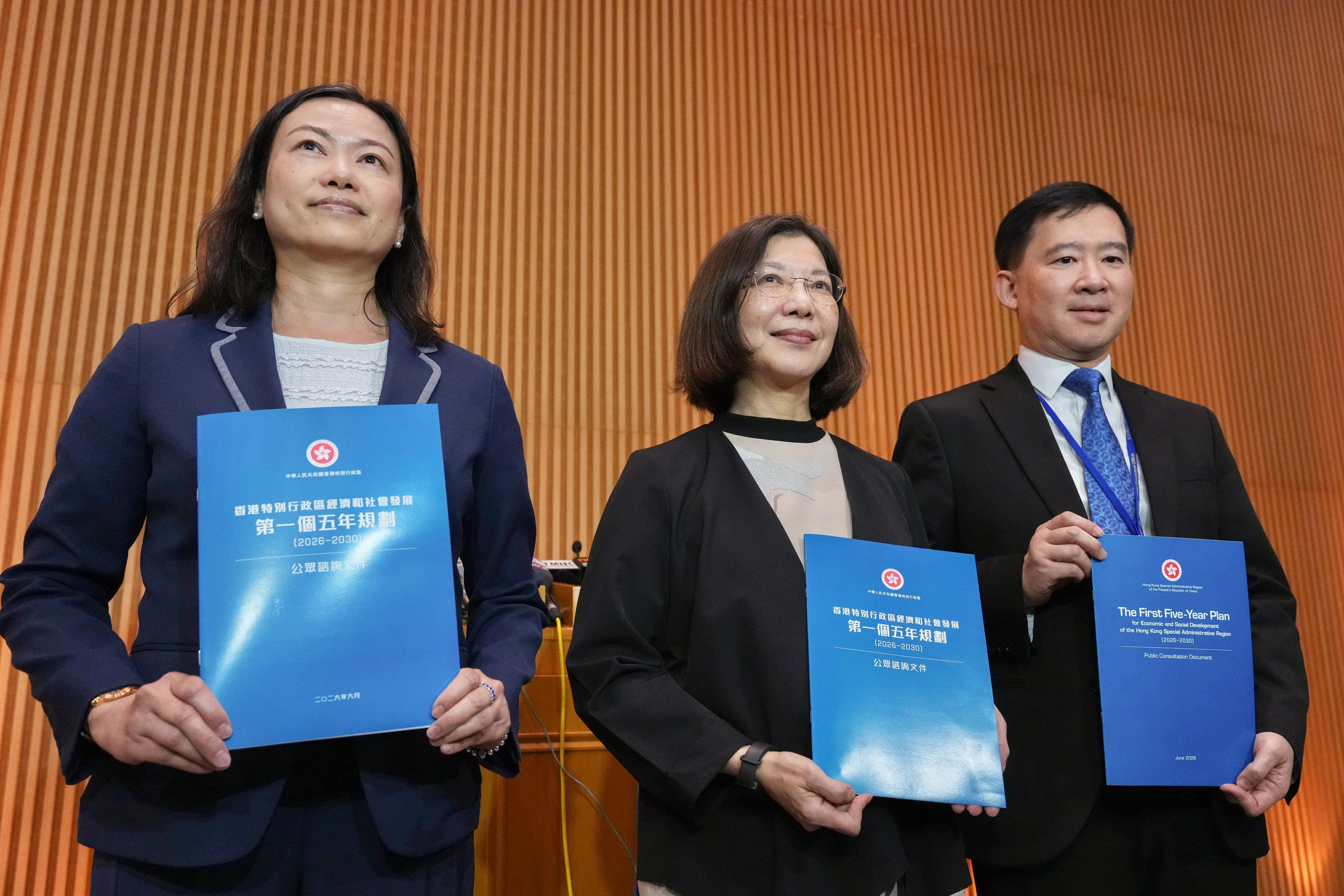 scmp.com - Lo Hoi-ying - Hong Kong aims to publish first 5-year plan in third quarter