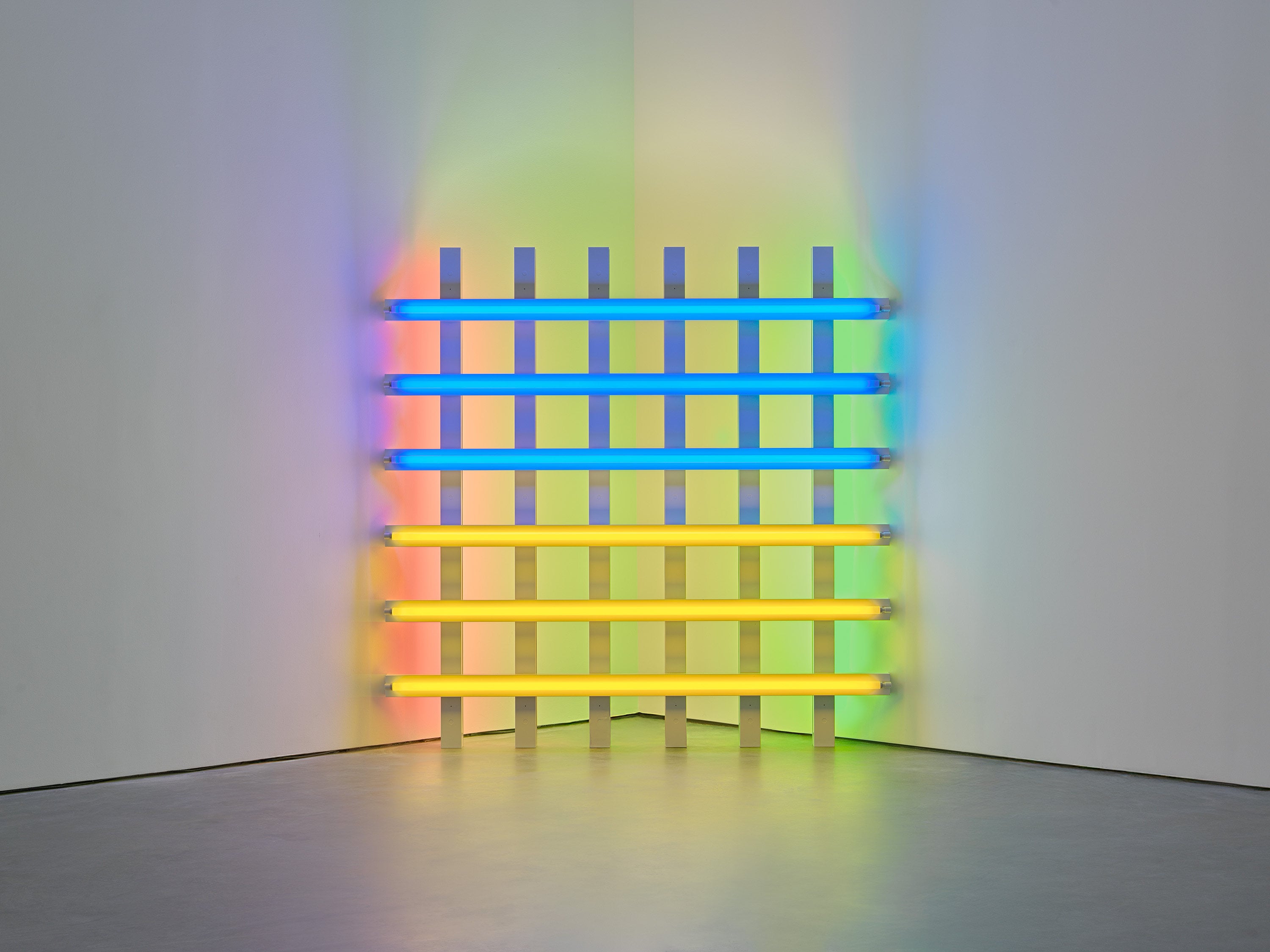 Dan Flavin’s “untitled (for you, Leo, in long respect and affection) 2” (1977) (Photo © 2026 Stephen Flavin / Artists Rights Society (ARS), New York
Courtesy David Zwirner)