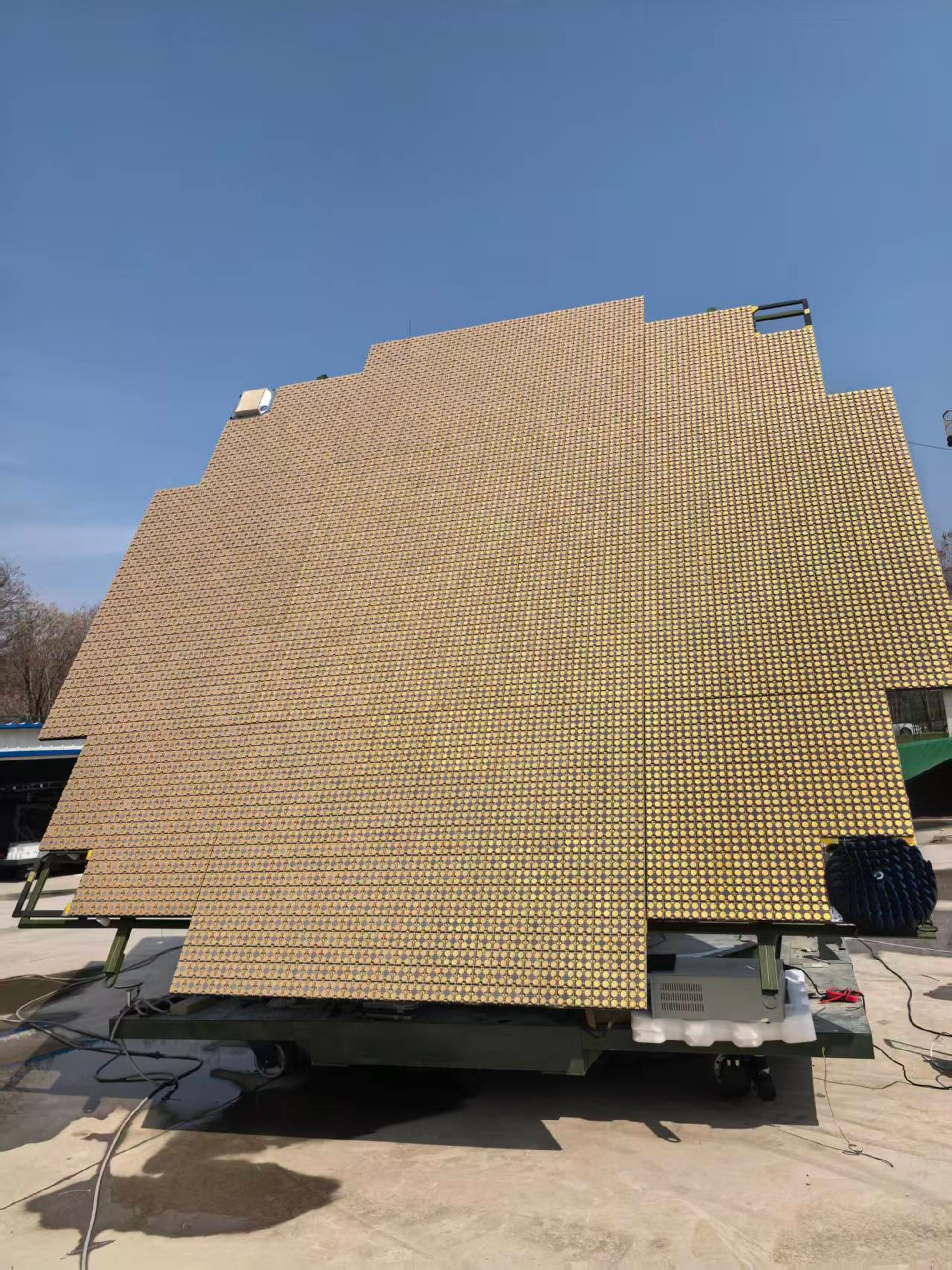 The team’s ground-based receiving antenna is known as a rectenna. Photo: Xidian University