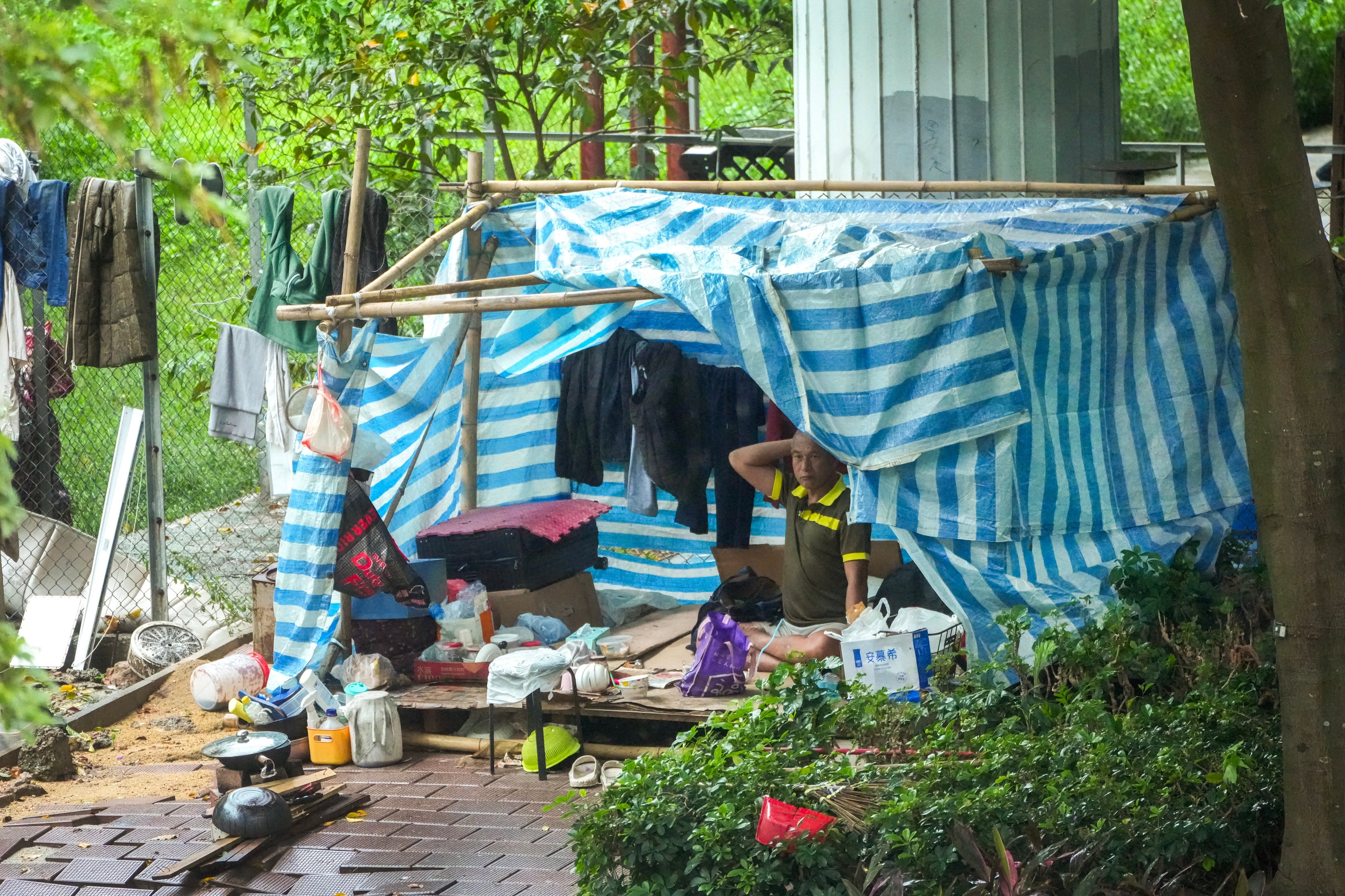 A man rests in a makeshift shelter in Mong Kok on June 18. Photo: Dickson Lee