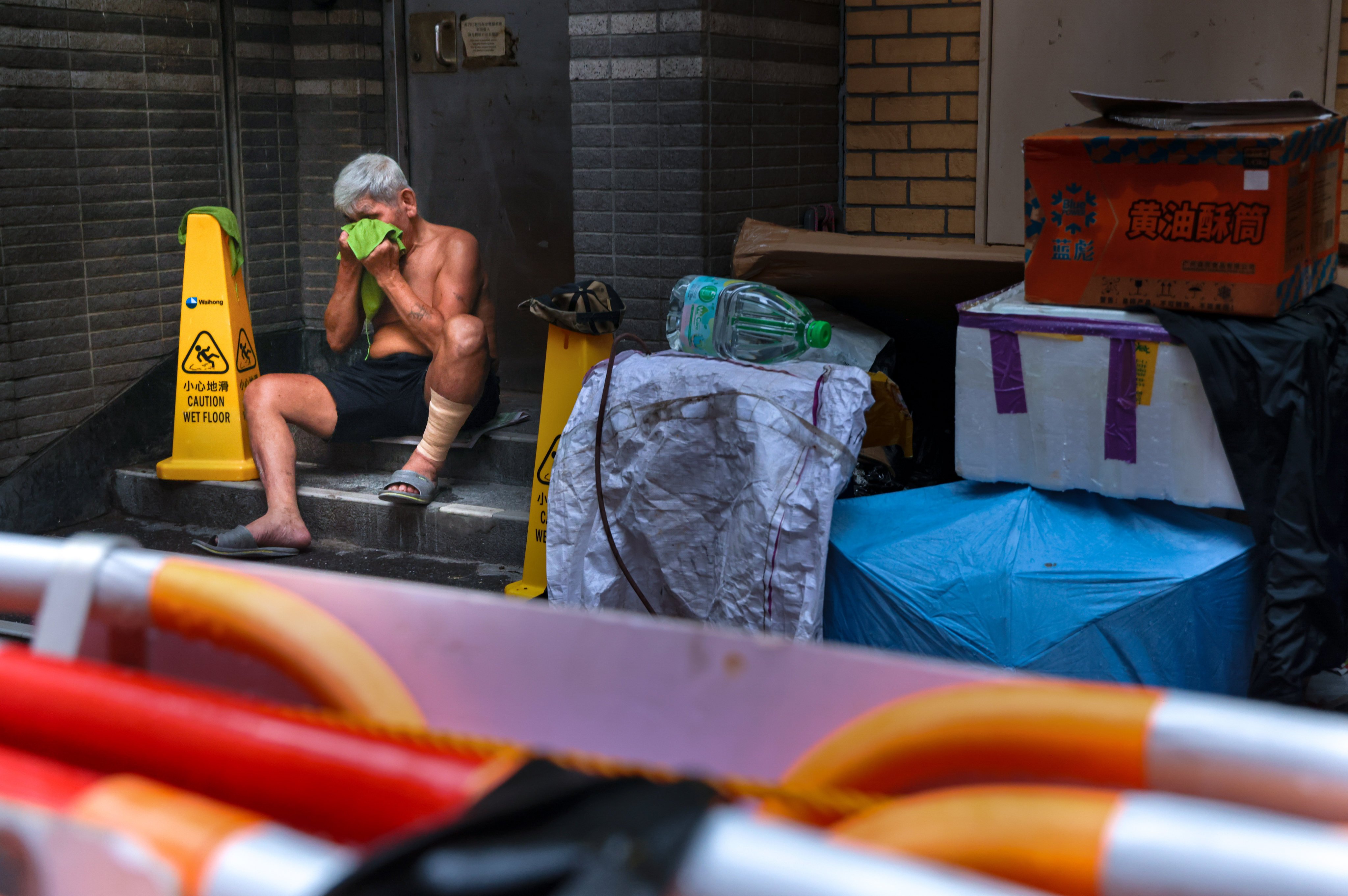 An elderly person in Wan Chai on June 18. About 20 per cent of Hong Kong’s 491,200 elderly-only households comprise members all aged 80 or above, making them among the most vulnerable groups, according to a report by the Commission on Poverty. Photo: Nora Tam