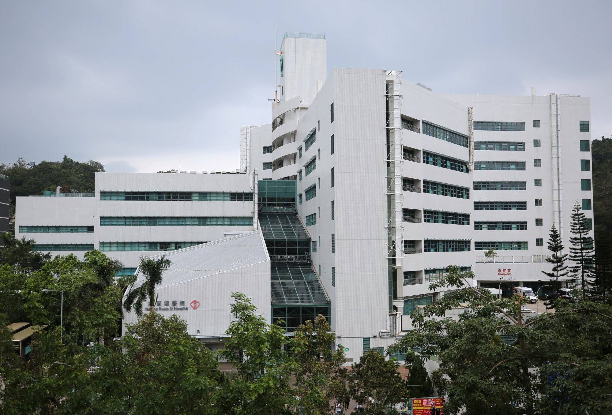 The Tseung Kwan O Hospital report found the surgeon showed confirmation bias, mistakenly exteriorising the stomach instead of the transverse colon without further checks. Photo: Winson Wong