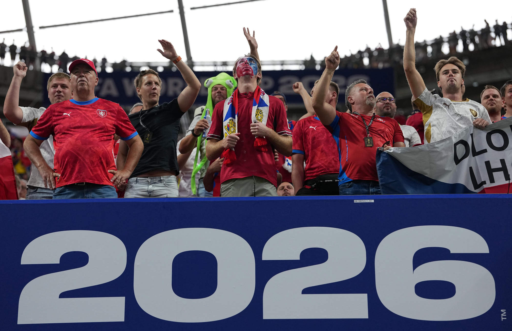 Crowded stadiums, fan zones and pubs have become a focus of health officials seeking to prevent the spread of Ebola misinformation. Photo: Xinhua Crowded stadiums, fan zones and pubs have become a focus of health officials seeking to prevent the spread of Ebola misinformation. Photo: Xinhua