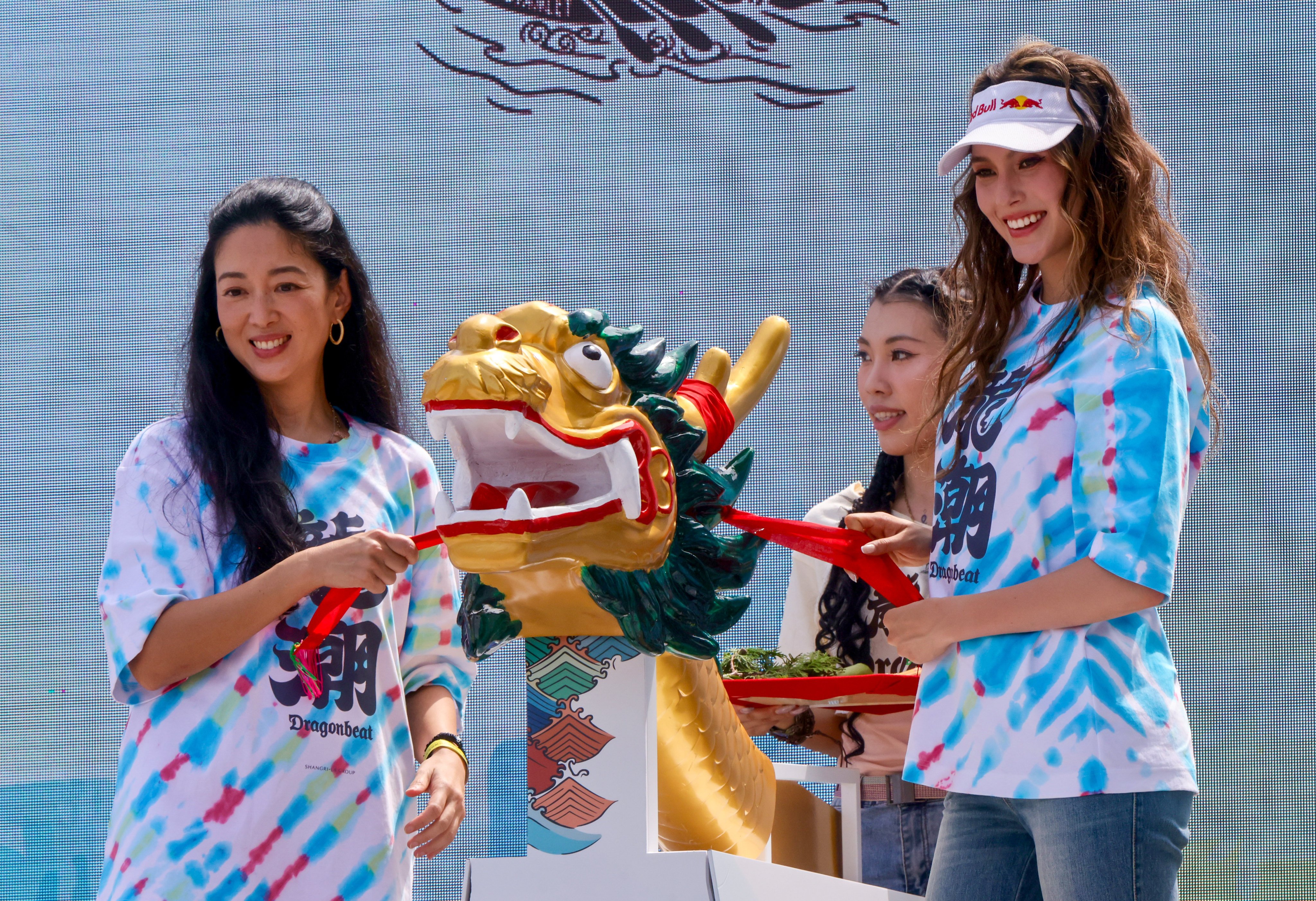 Shangri-La Group CEO Kuok Hui Kwong (left) and gold medal Olympian Eileen Gu (right) take part in the “Dragonbeat” event. Photo: Jonathan Wong