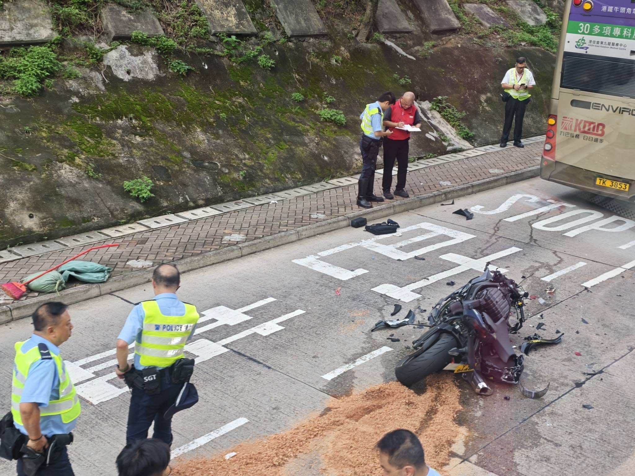 The crash occurred on New Clear Water Bay Road at around 4pm. Photo: Facebook/Shun Lee Public Transport