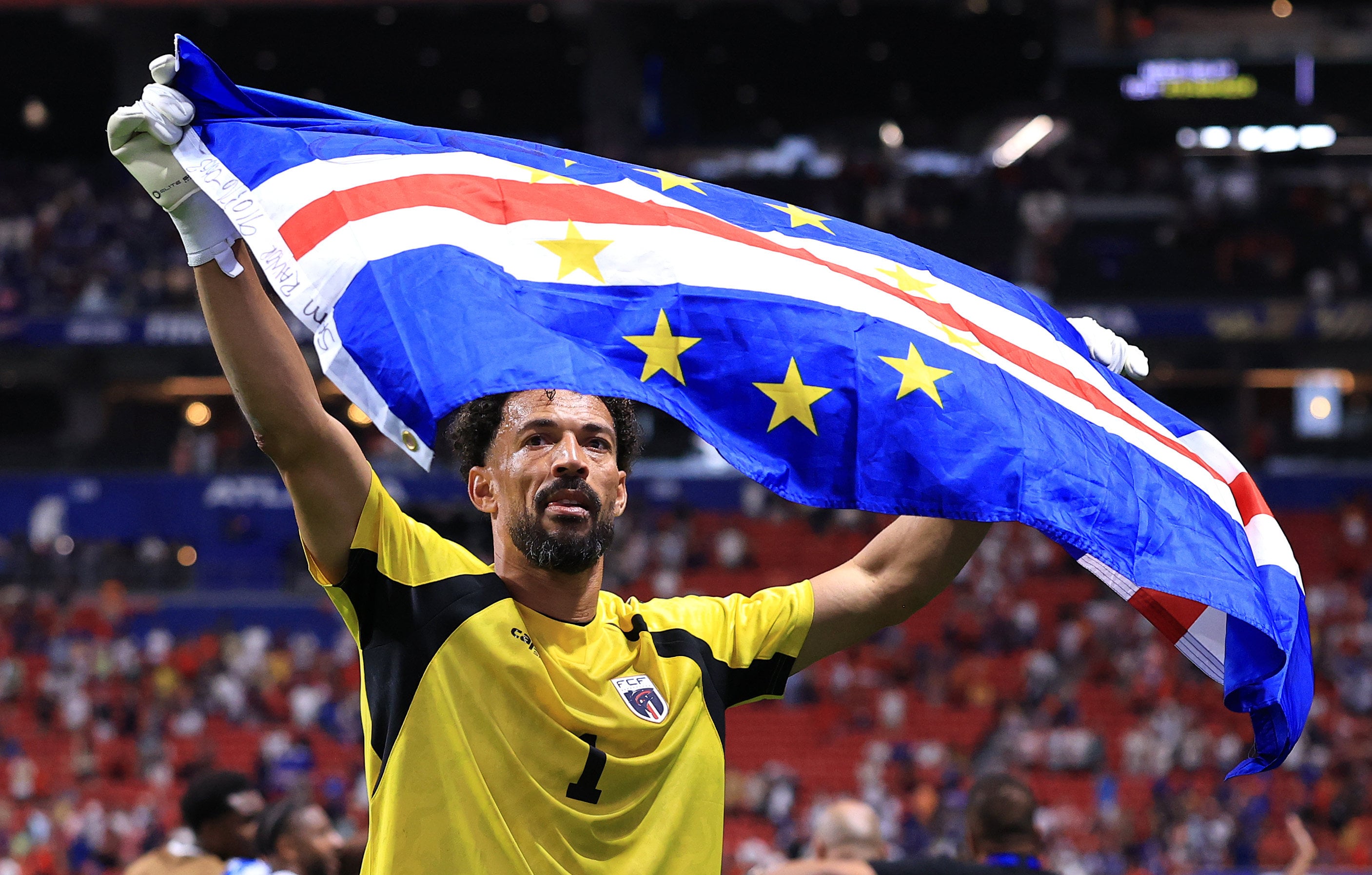 Chinese fans have suggested that Cabo Verde goalkeeper Vozinha could sell products, coach youngsters or become a tourism ambassador for his country. Photo: TNS