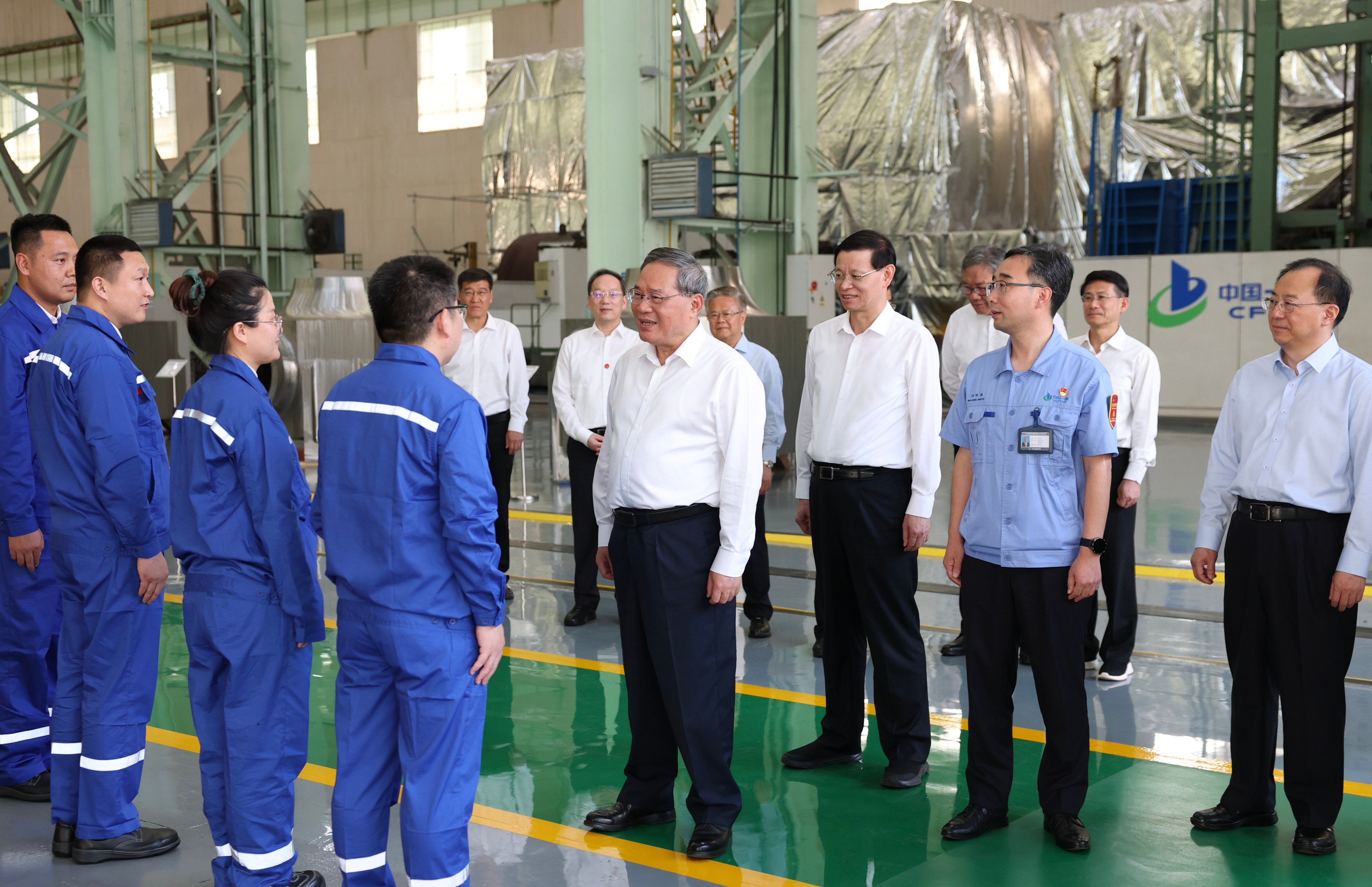 scmp.com - June Xia - China's Li Qiang calls for tech overhaul of legacy industrial hubs before Davos