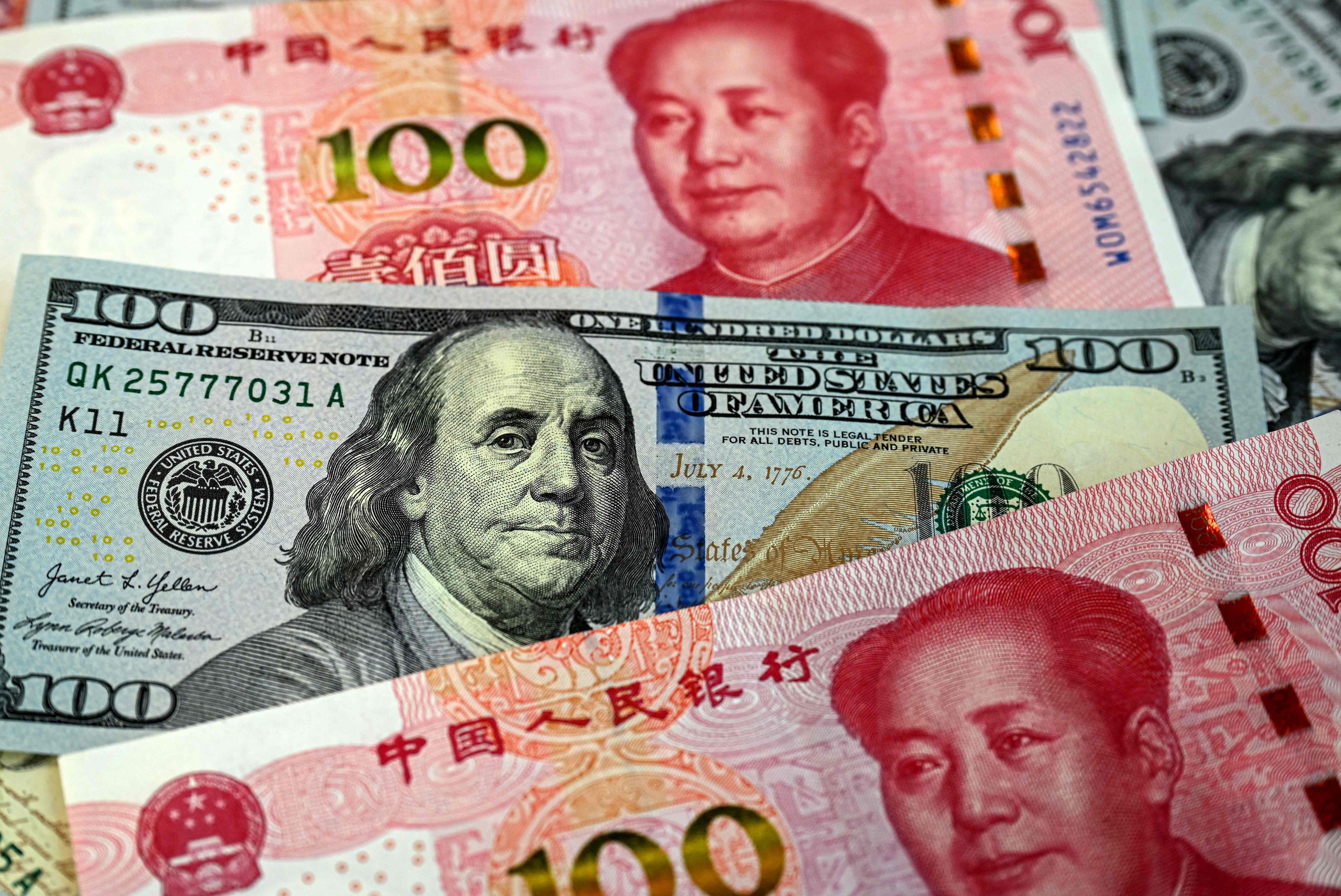 The People’s Bank of China set the yuan’s midpoint rate weaker for a third day at 6.8195 per US dollar on Wednesday. Photo: AFP