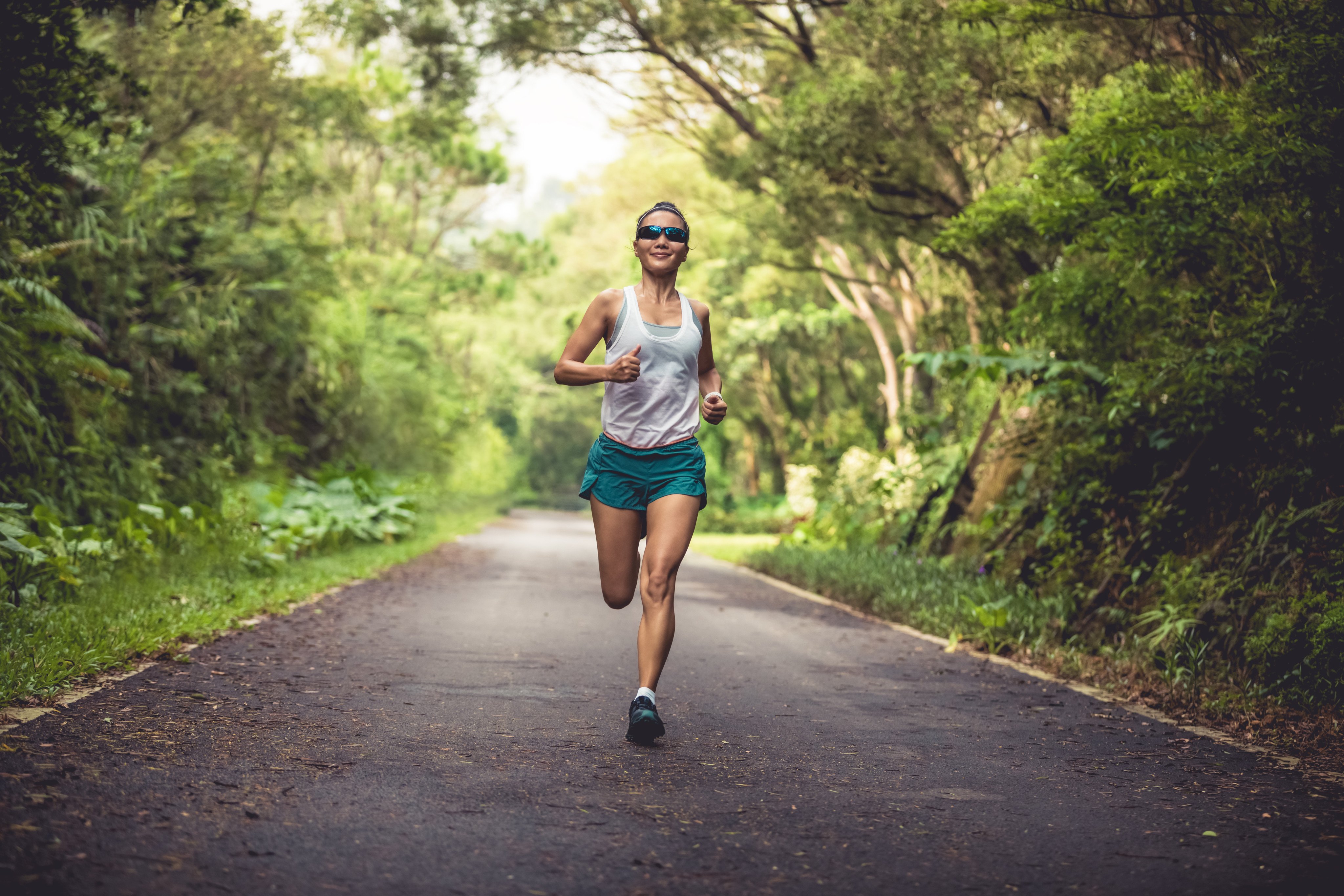 A new study suggests endurance running may increase colon cancer risk, prompting calls for further research into people who run marathons and ultra-marathons. Photo: Shutterstock