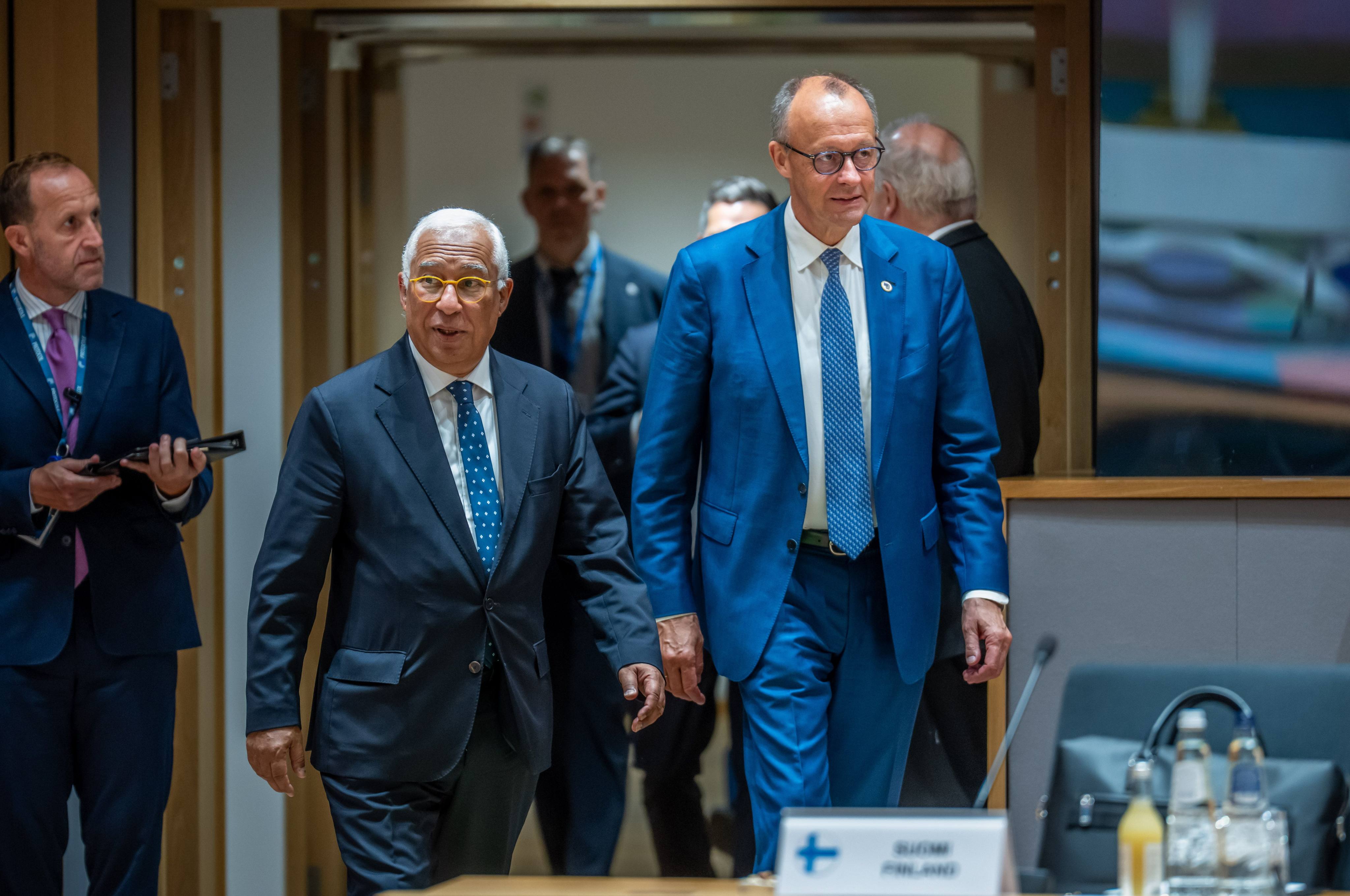 German Chancellor Friedrich Merz (right) and European Council president António Costa attend a European Council summit in Brussels on June 19. Photo: dpa