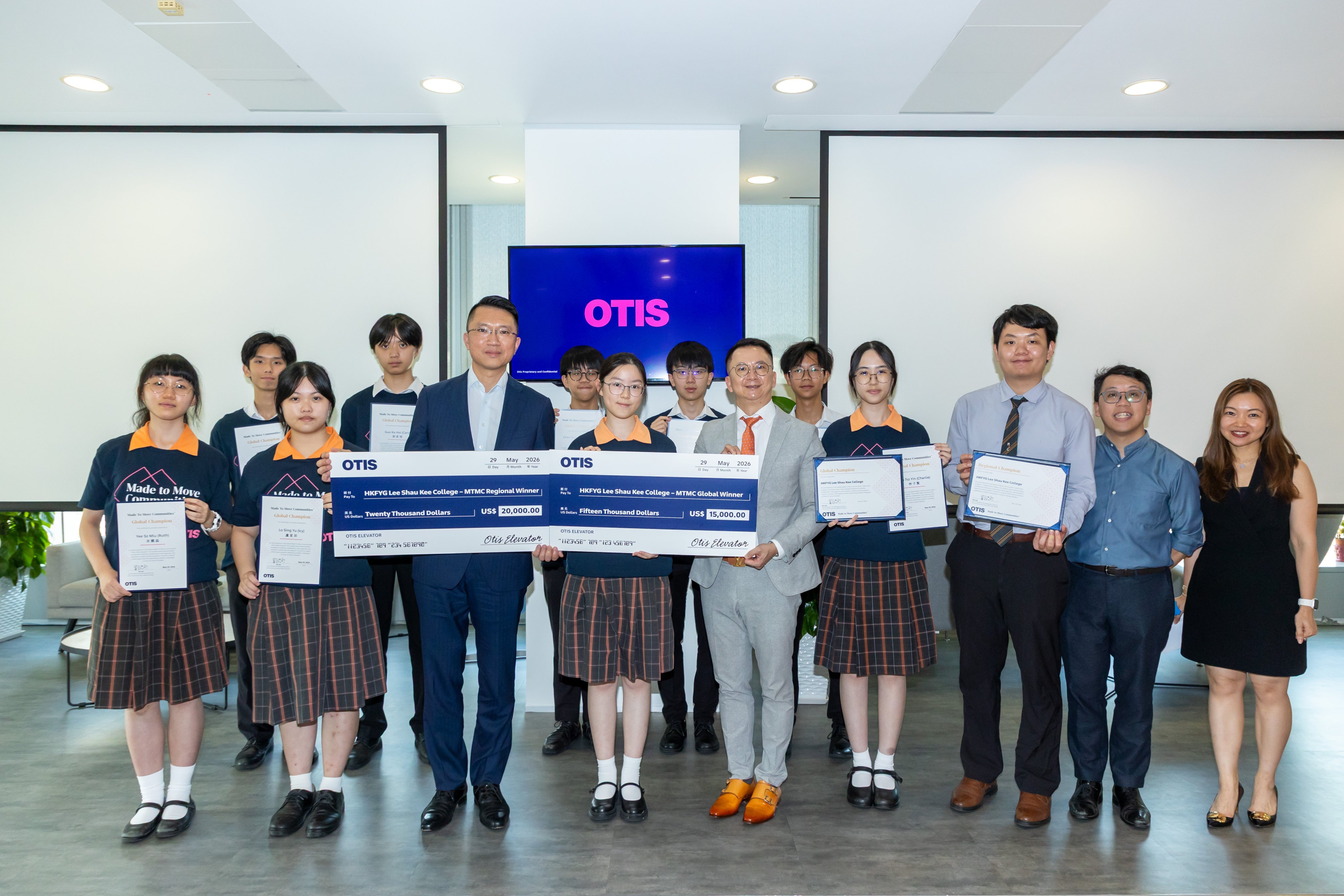 Thanks to the goggles they created, the students from HKFYG Lee Shau Kee College have won US$35,000 (HK$274,369) for their school’s STEM programmes. Photo: Handout