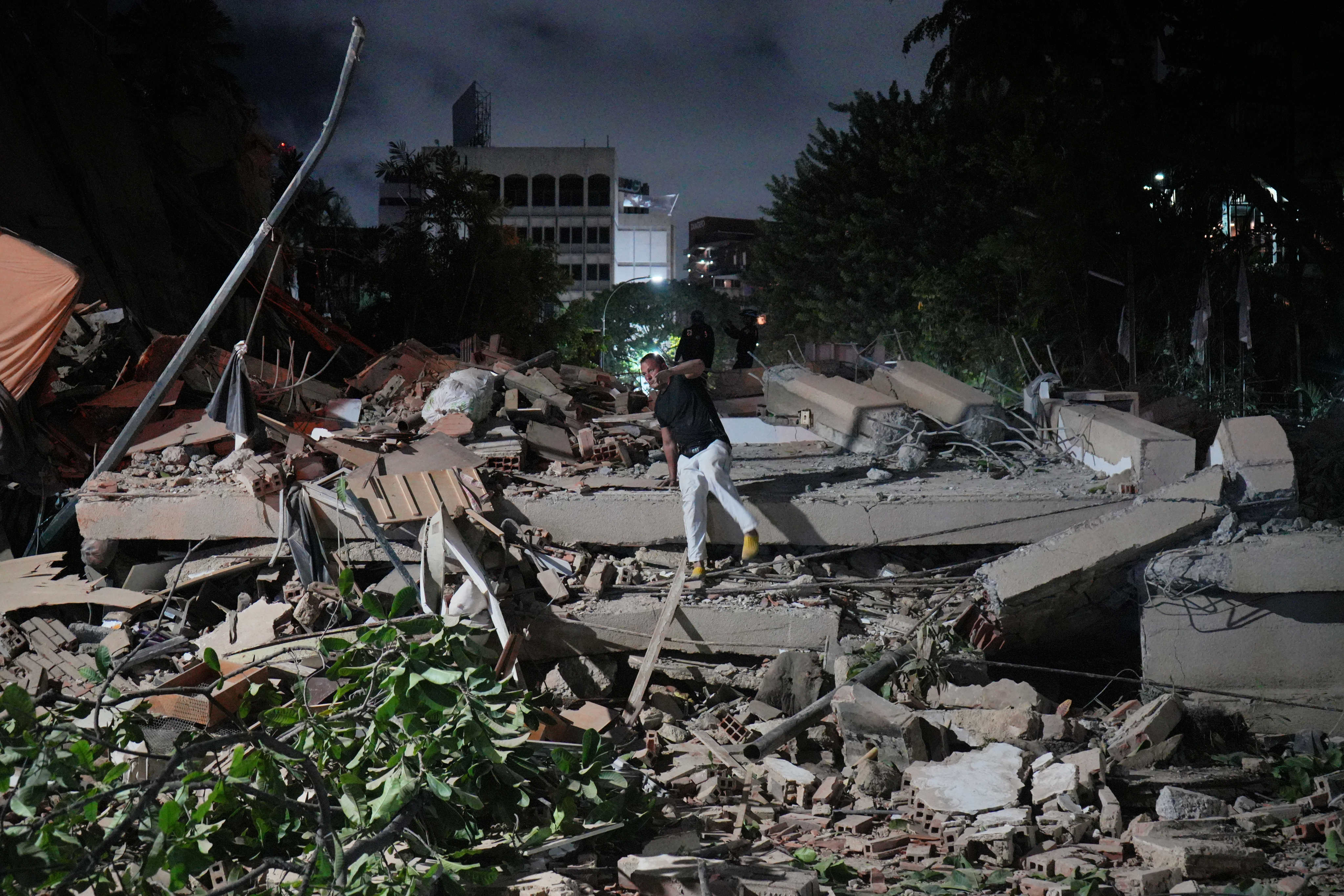 Update | Powerful twin earthquakes strike Venezuela, killing at least 32  and injuring hundreds | South China Morning Post
