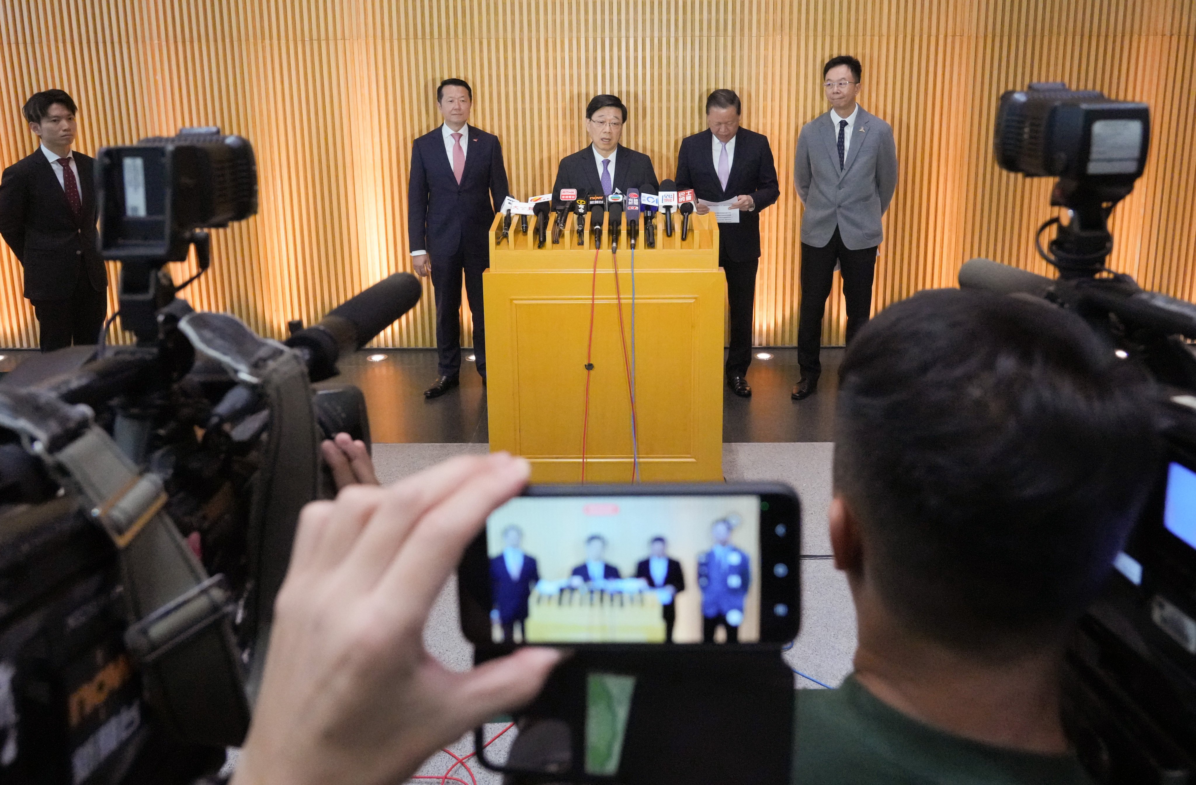 City leader Lee meets tertiary education leaders. Photo: May Tse