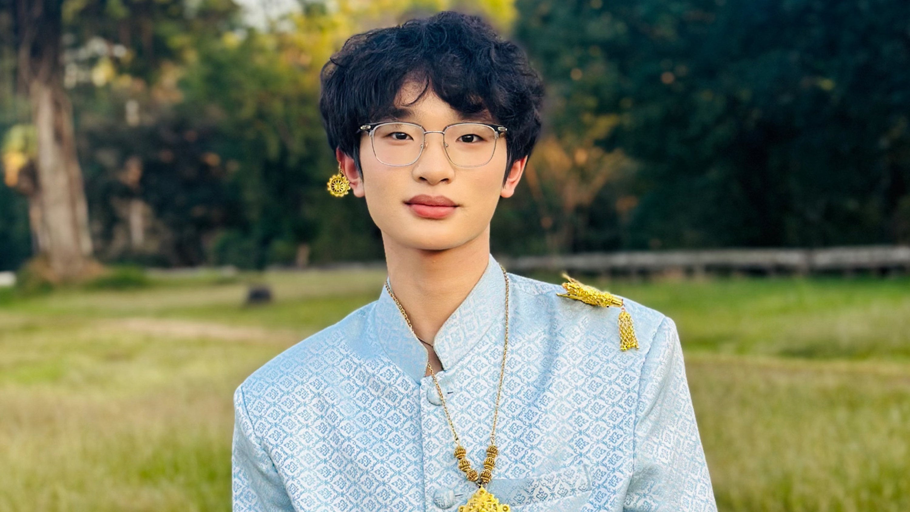 Viral Douyin star Zhong Meimei, 19, announced his admission to Boston University, which he will entirely self-fund using his content earnings. Photo: Weibo