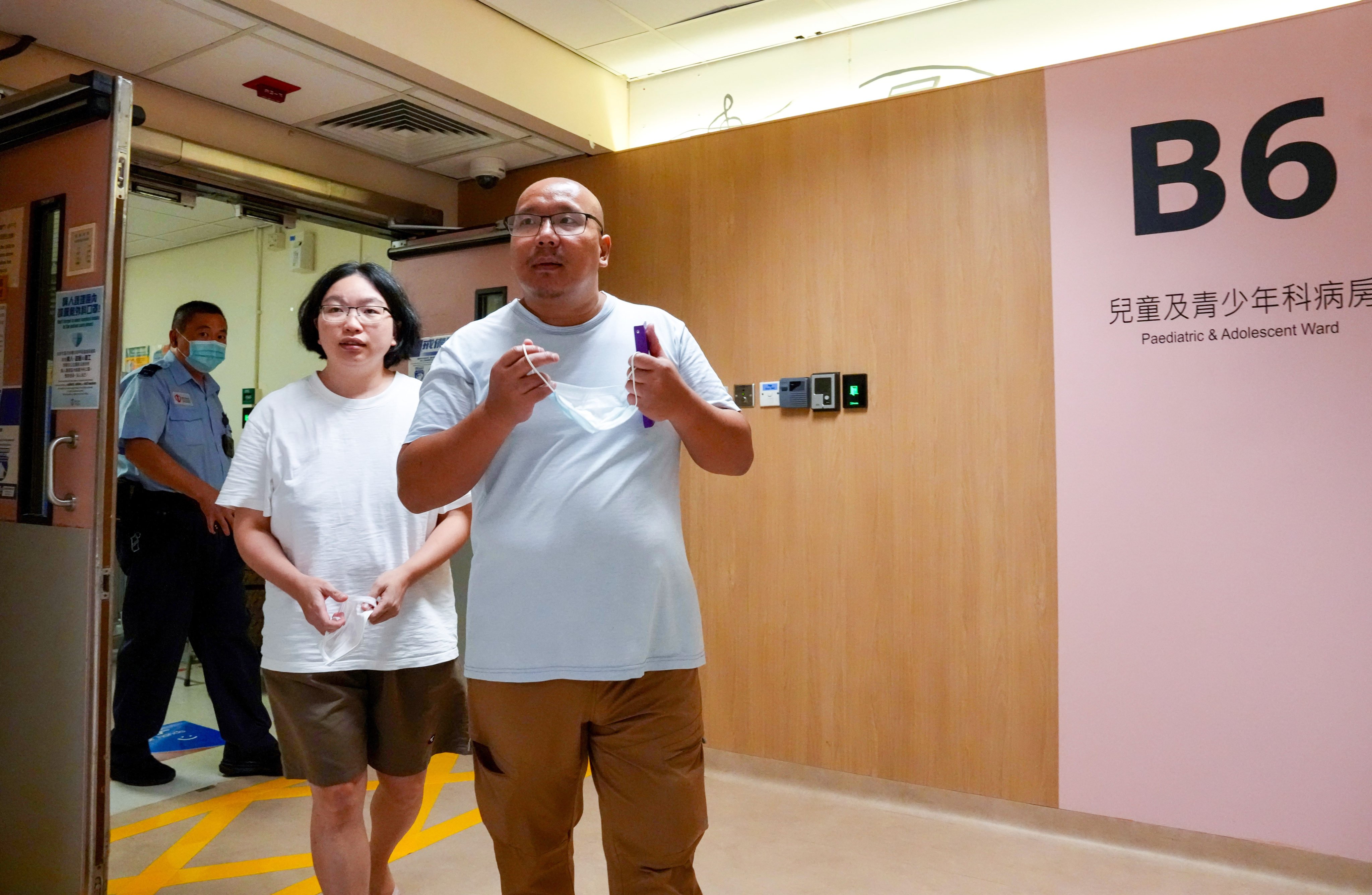 Kwan and Tsang at Pamela Youde Nethersole Eastern Hospital. Photo: Jelly Tse