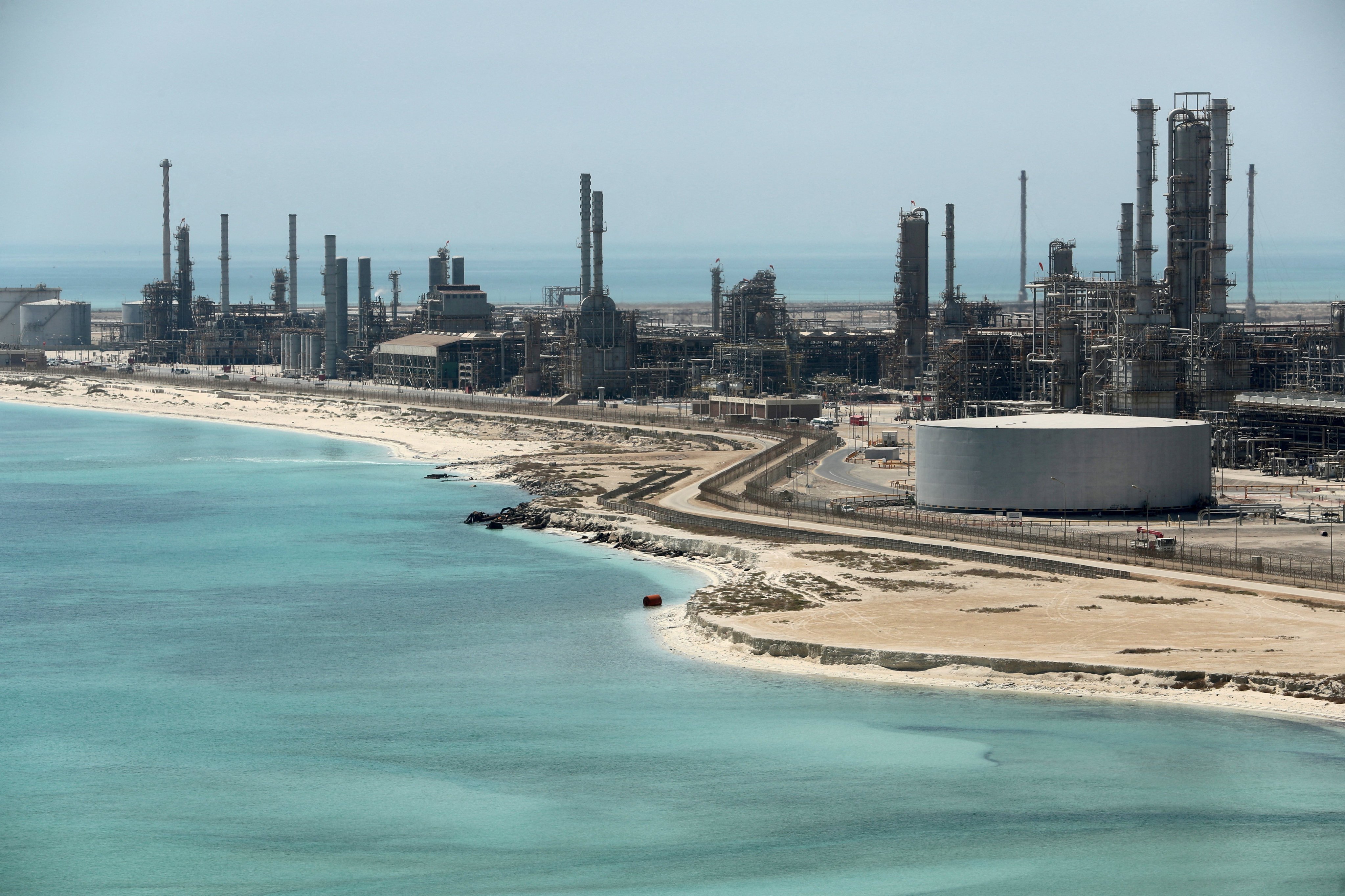 General view of Saudi Aramco’s Ras Tanura oil refinery and oil terminal in Saudi Arabia. A Saudi aramco helicopter crashed on ​Sunday in Ras Tanura, killing 14 people. Photo: Reuters