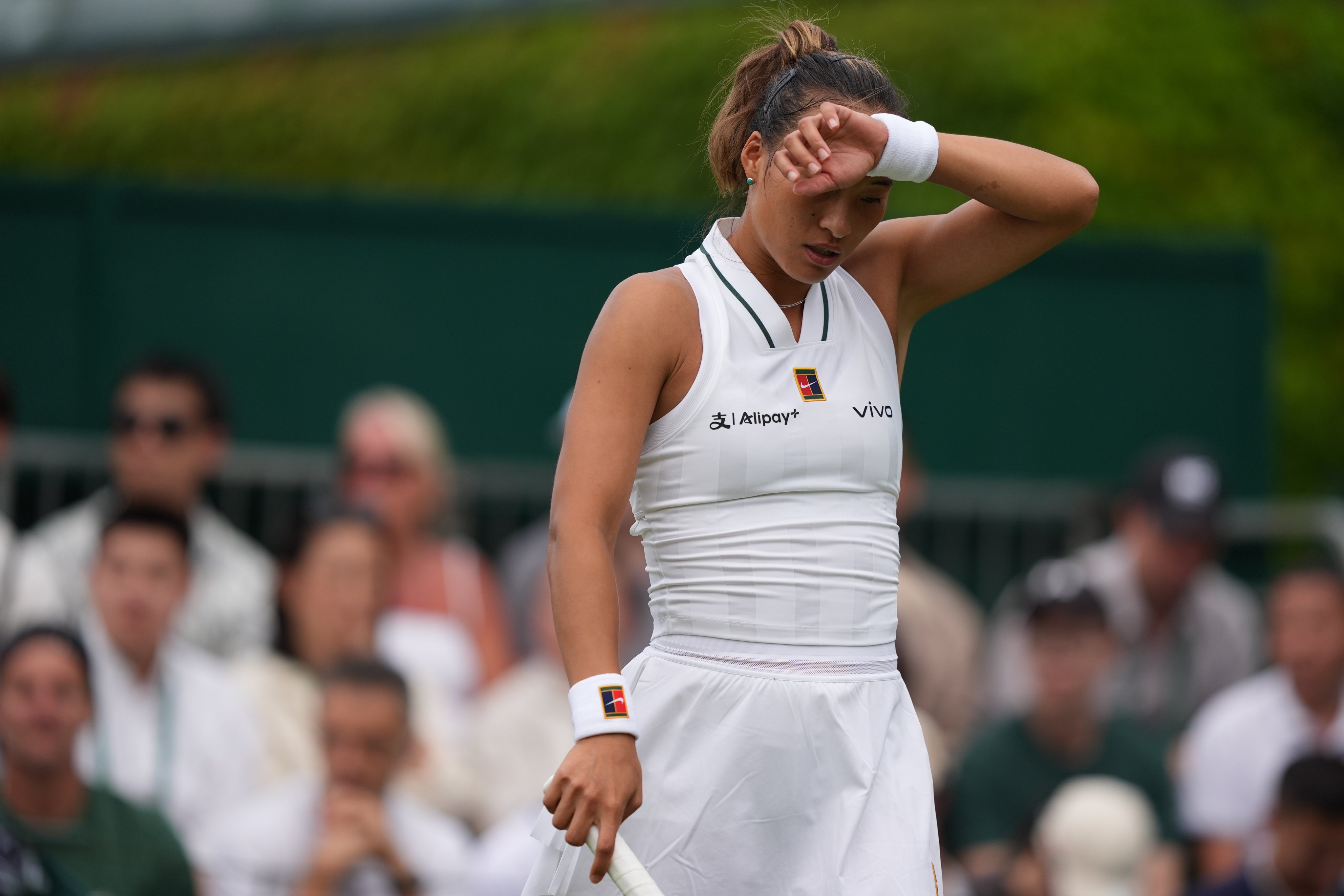 China’s Zheng Qinwen was knocked out by Katerina Siniakova of the Czech Republic at the All England Club. Photo: AP