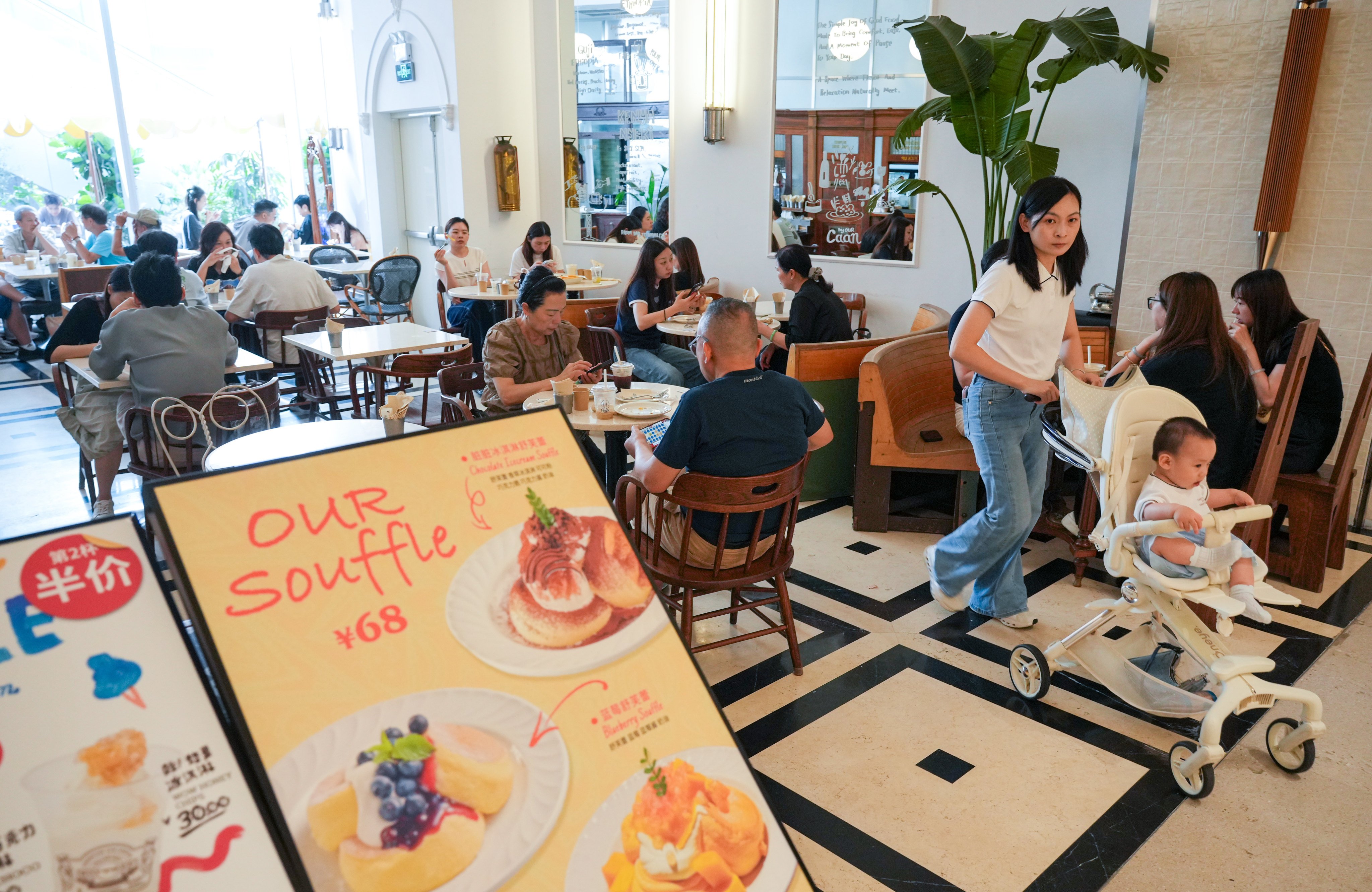 A bakery and cafe operator in MixC says more than half of its customers are from Hong Kong. Photo: May Tse