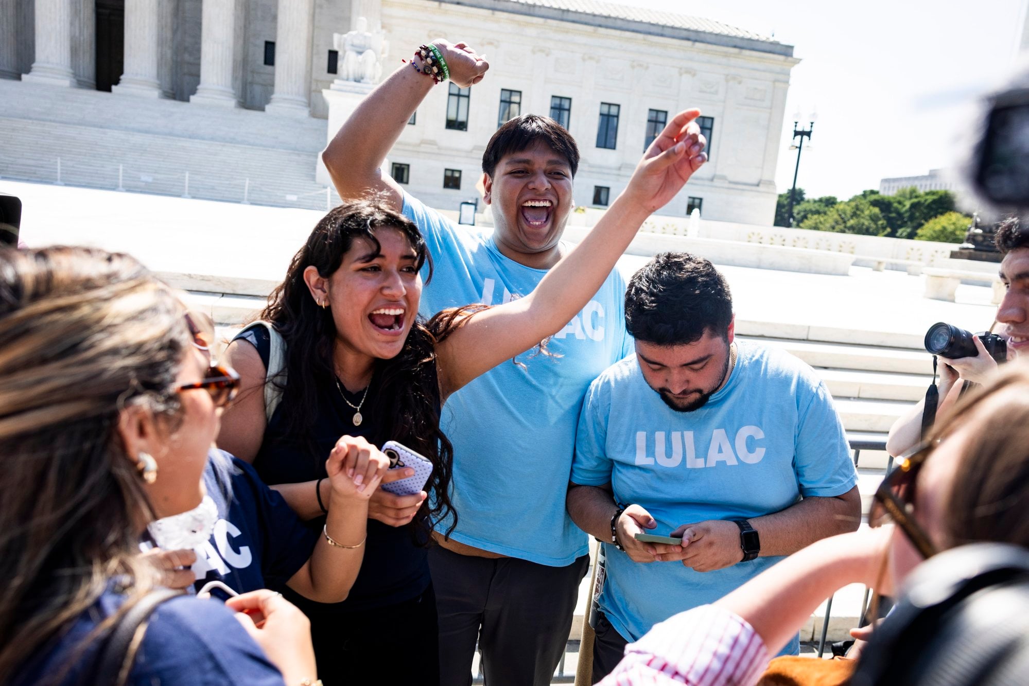 Supporters of birthright citizenship celebrate. Photo: EPA Supporters of birthright citizenship celebrate. Photo: EPA