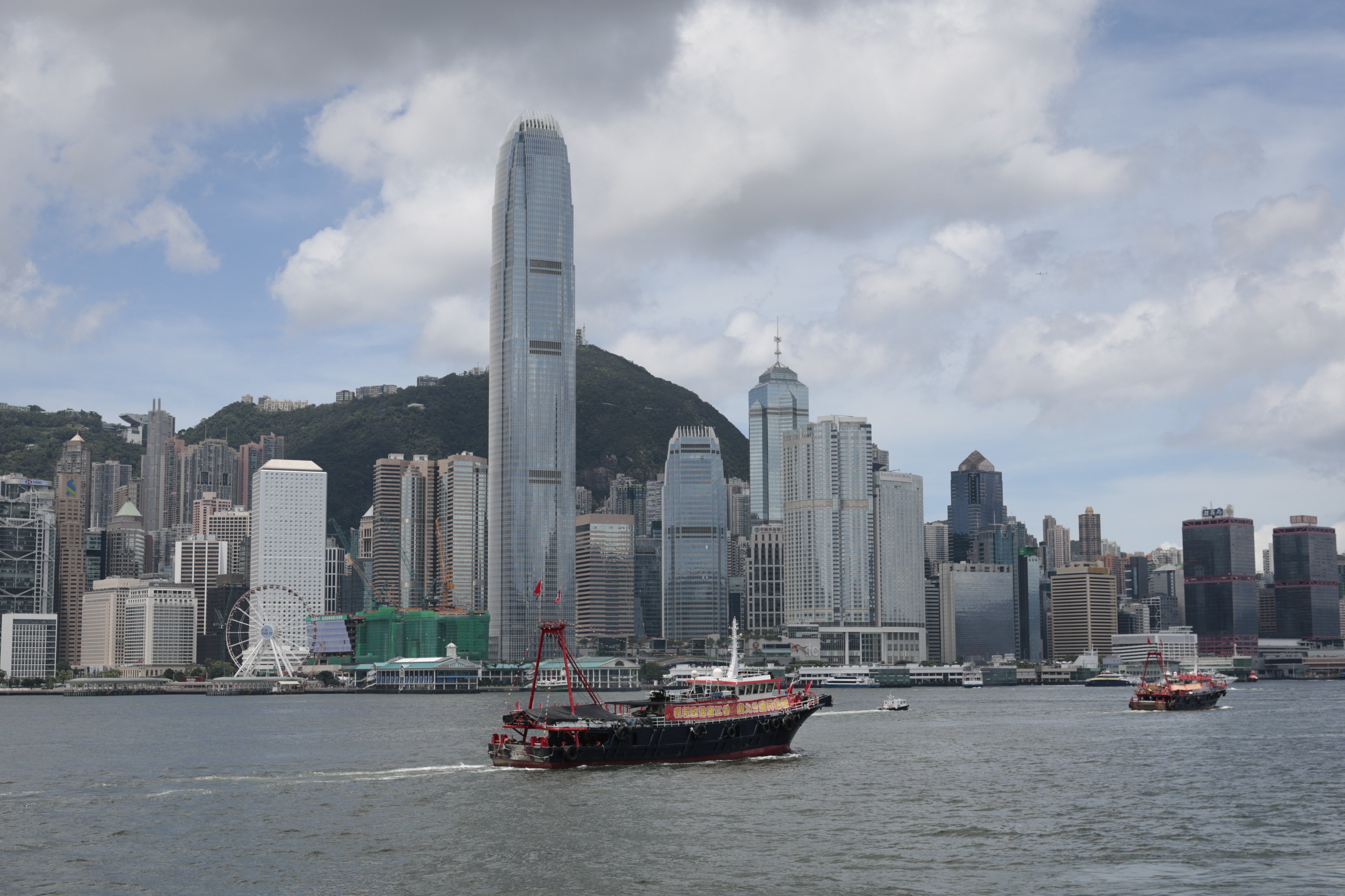 Hong Kong investors missed out on the global AI stock frenzy. Photo: EPA