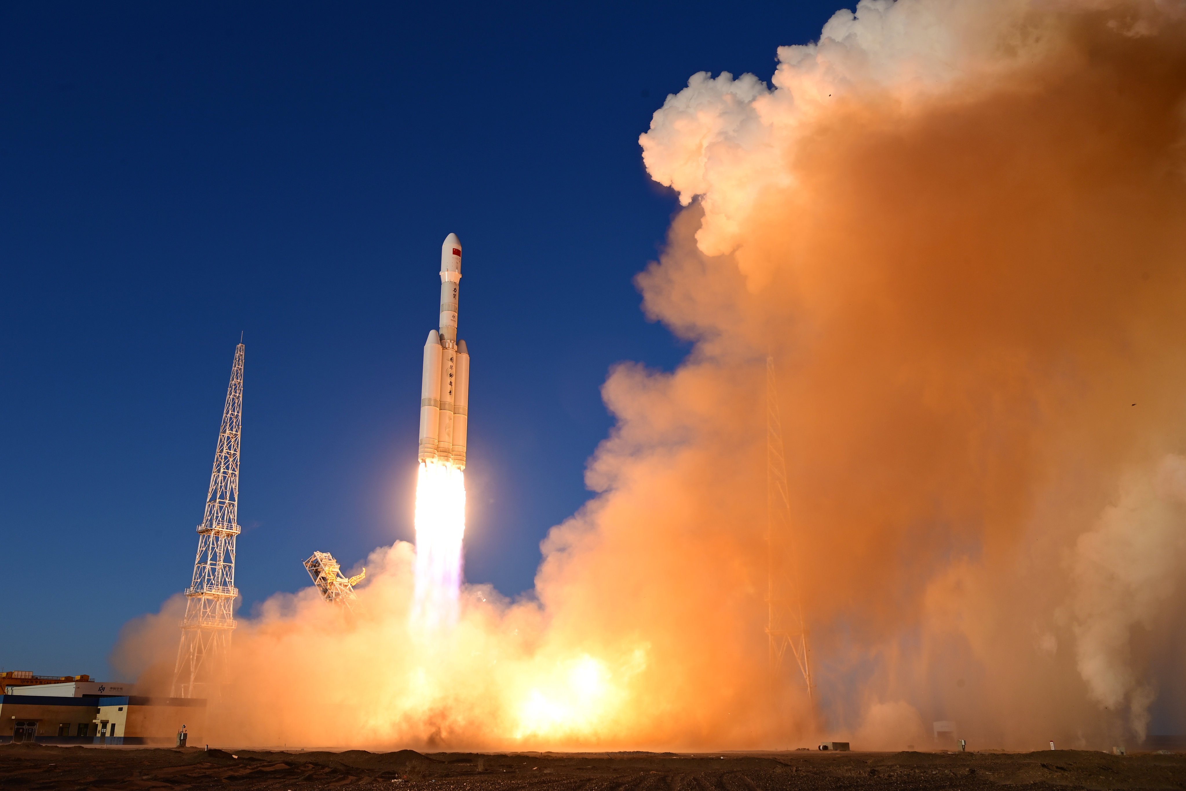 A Lijian-2 Y1 carrier rocket with three satellites on board blasts off from the Dongfeng commercial space innovation pilot zone in northwest mainland China. Photo: Xinhua