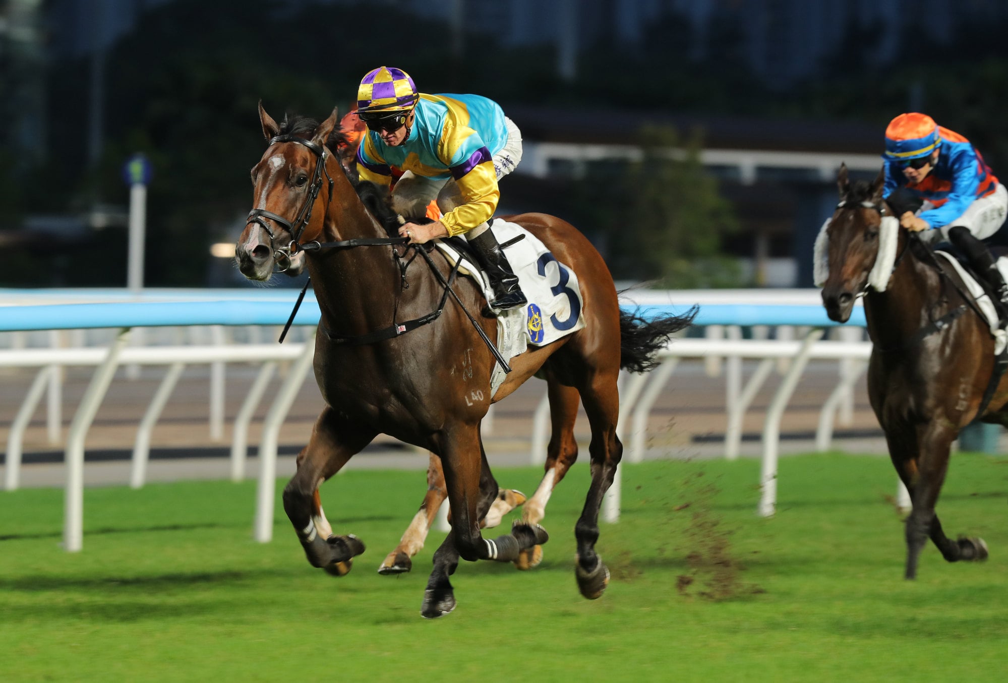 Superb Spirit cruises to victory under Zac Purton. Superb Spirit cruises to victory under Zac Purton.