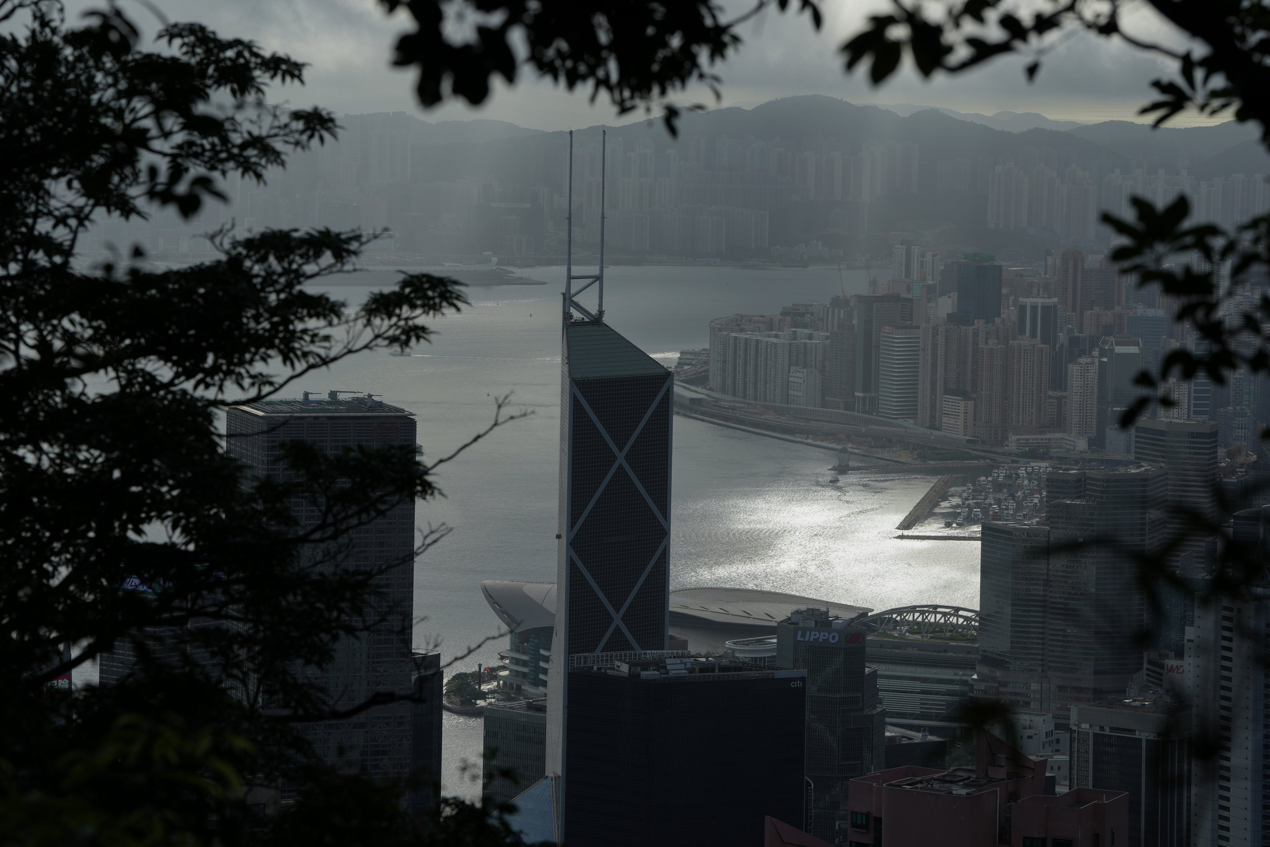 The Observatory cancelled the amber rainstorm signal at 4.10pm. Photo: Robert Ng