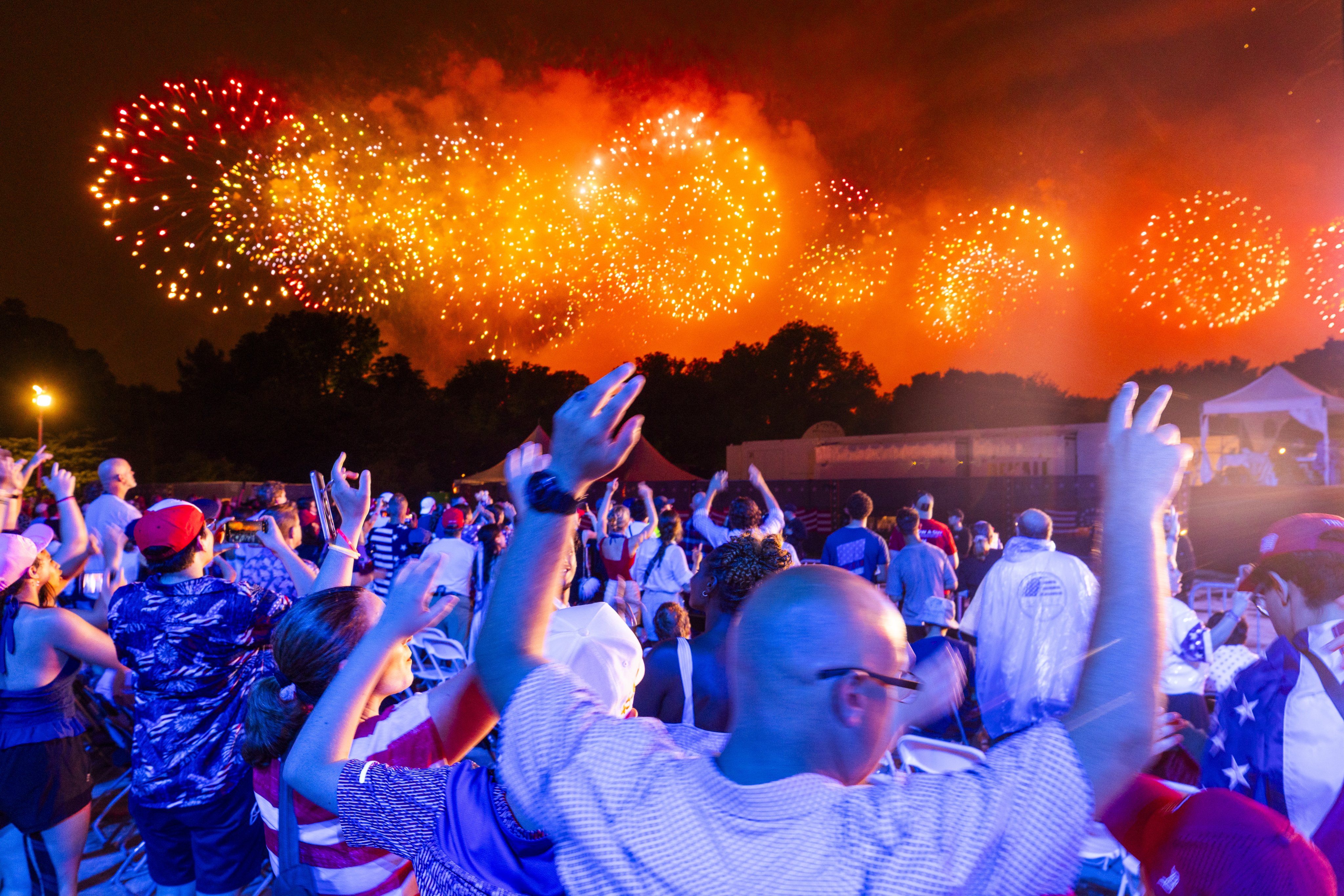 Fireworks go off during the Salute to America 250 celebration at the National Mall in Washington, July 5, 2026. Photo: EPA