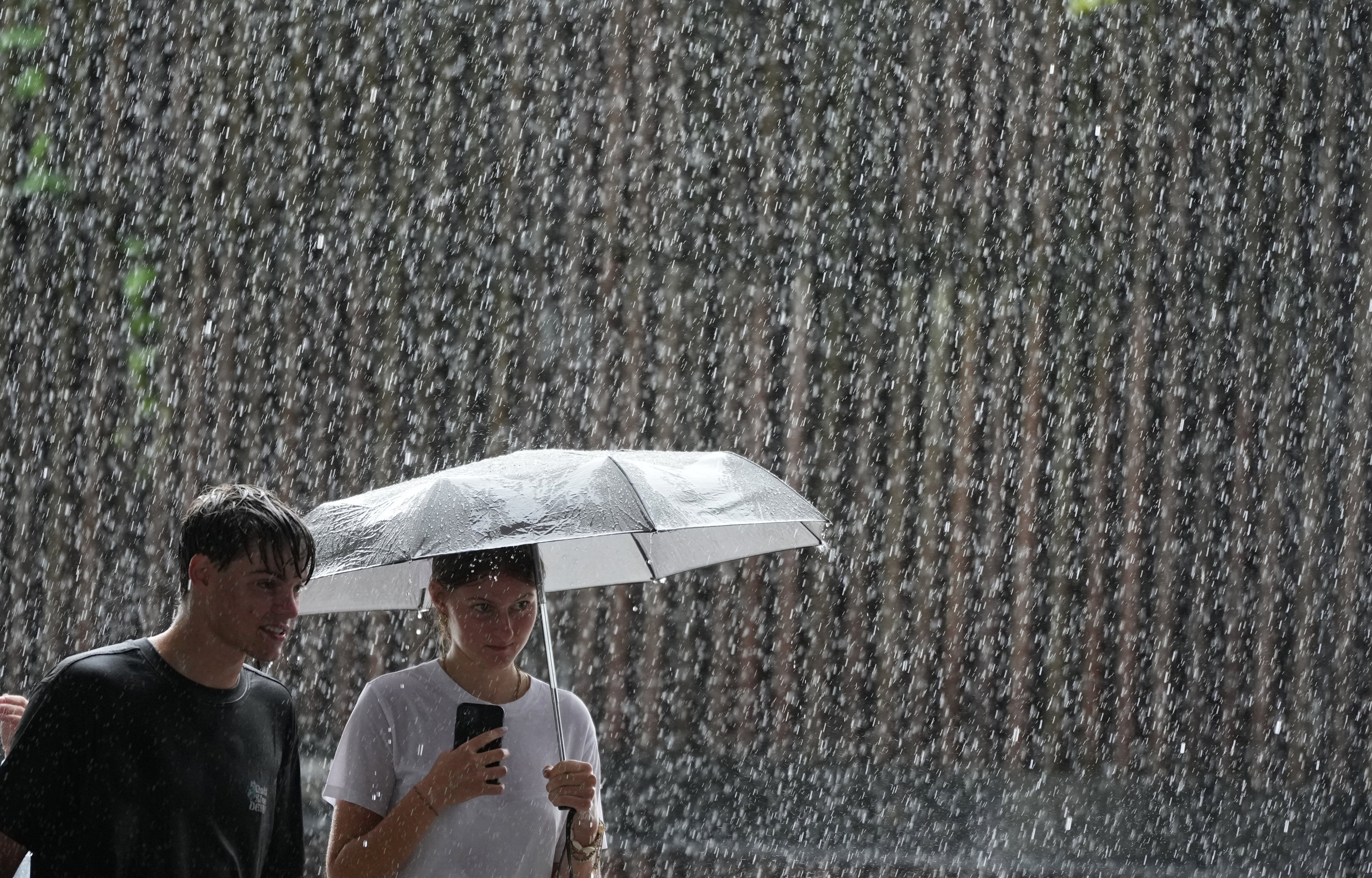 The Hong Kong Observatory earlier issued the amber warning. Photo: Sam Tsang