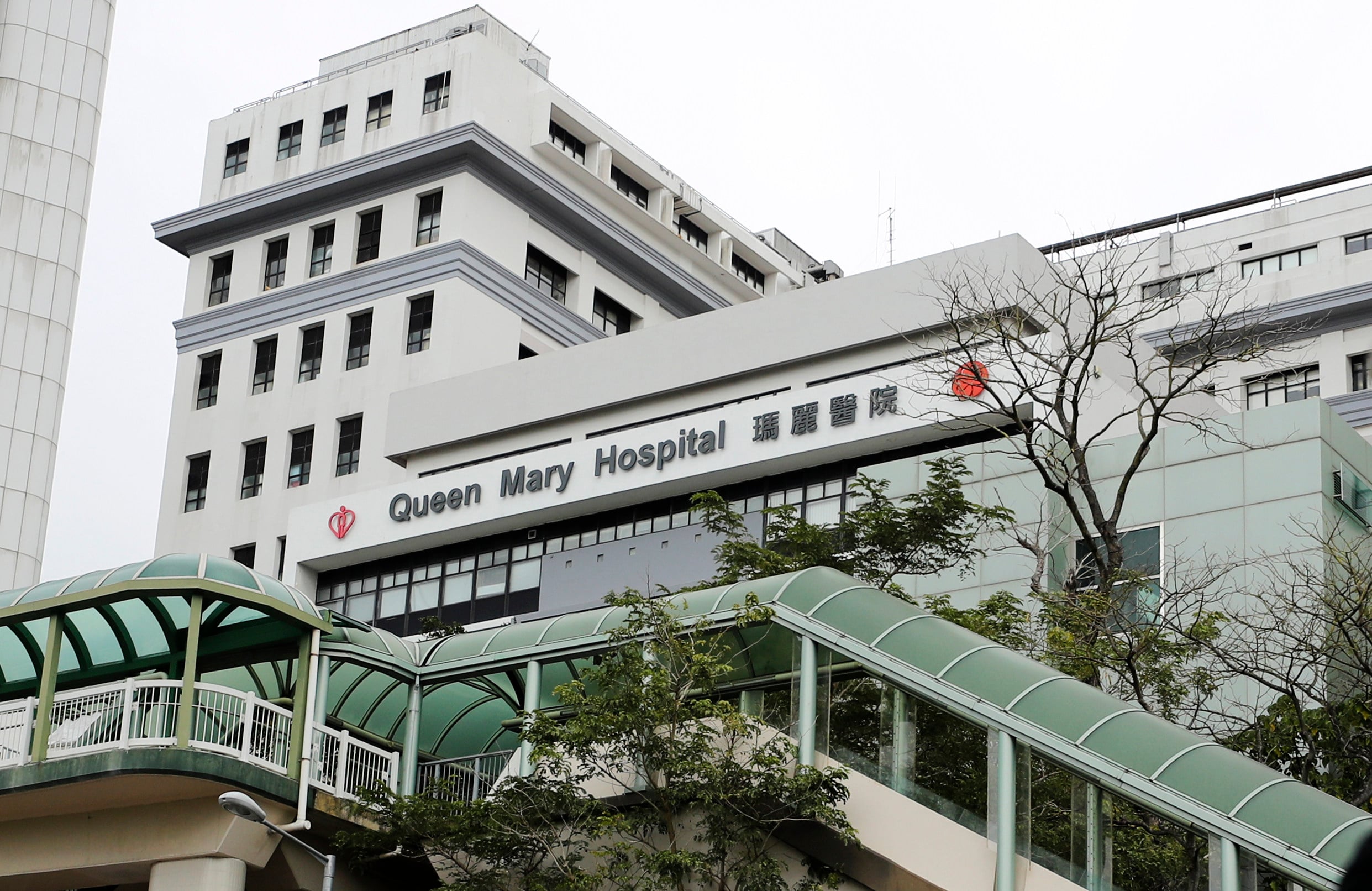 The victim was taken to Queen Mary Hospital, where she was pronounced dead at 11.22pm. Photo: Winson Wong