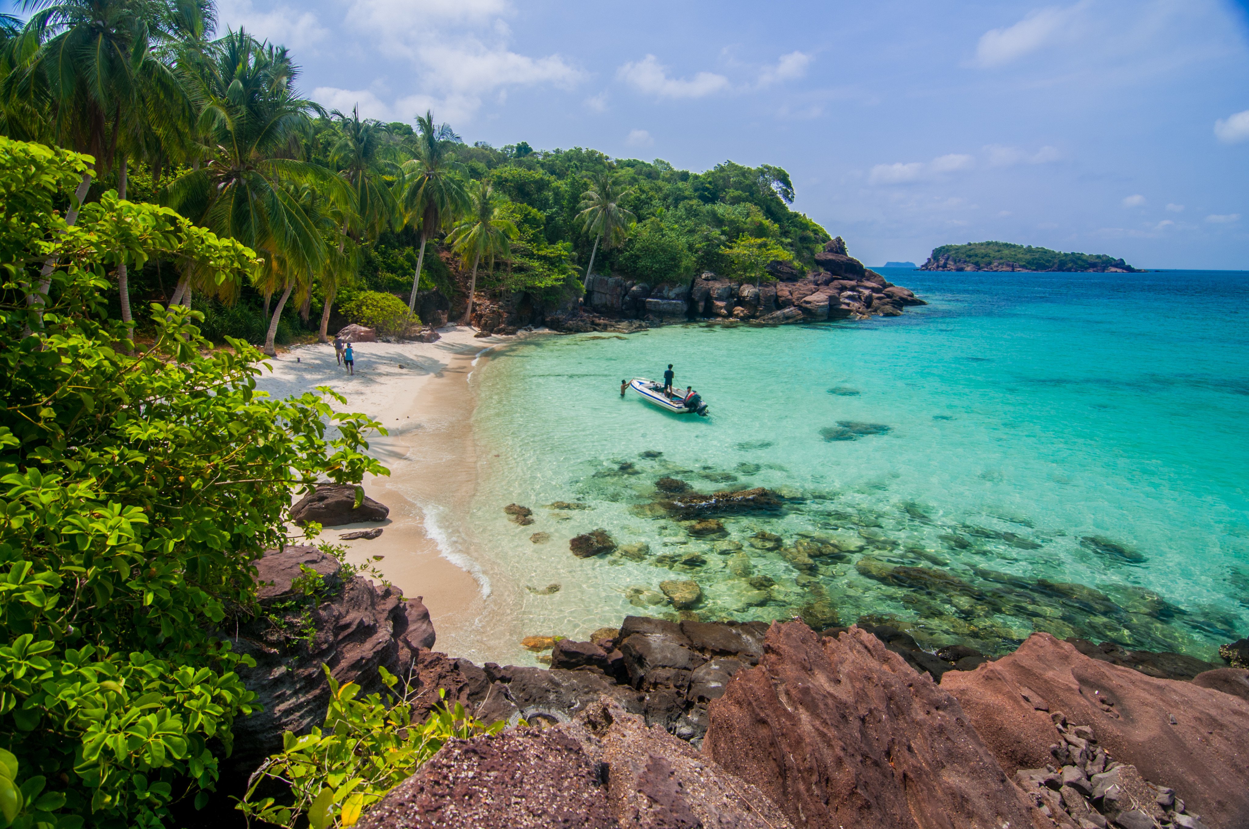 The coast and clear waters of Phu Quoc island, southern Vietnam. 15 Indian tourists drowned off the coast of Vietnam’s largest island on Saturday, after their boat capsized. Photo: Shutterstock