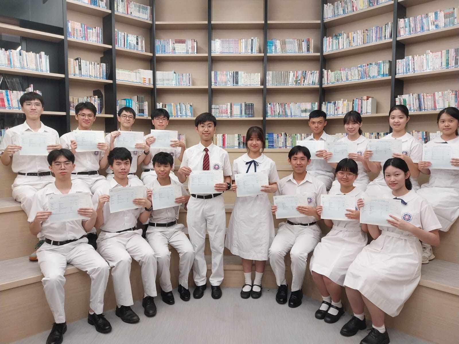 Pui Ching students get their results. Photo: Cherish Chiu