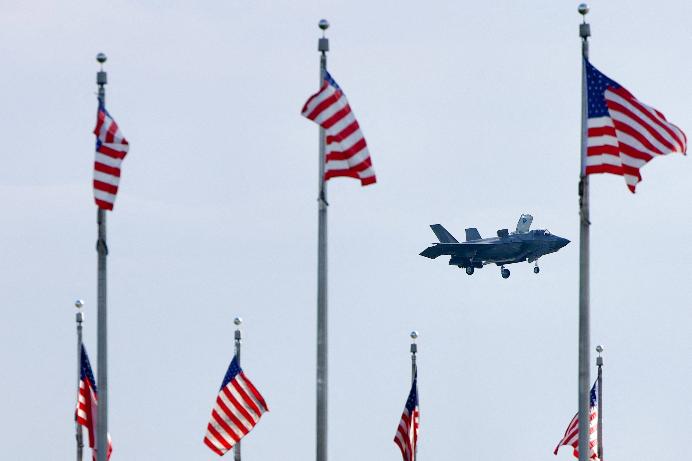 A US military F-35B Lightning II flies over the National Mall during Independence Day celebrations on July 4. Photo: AFP