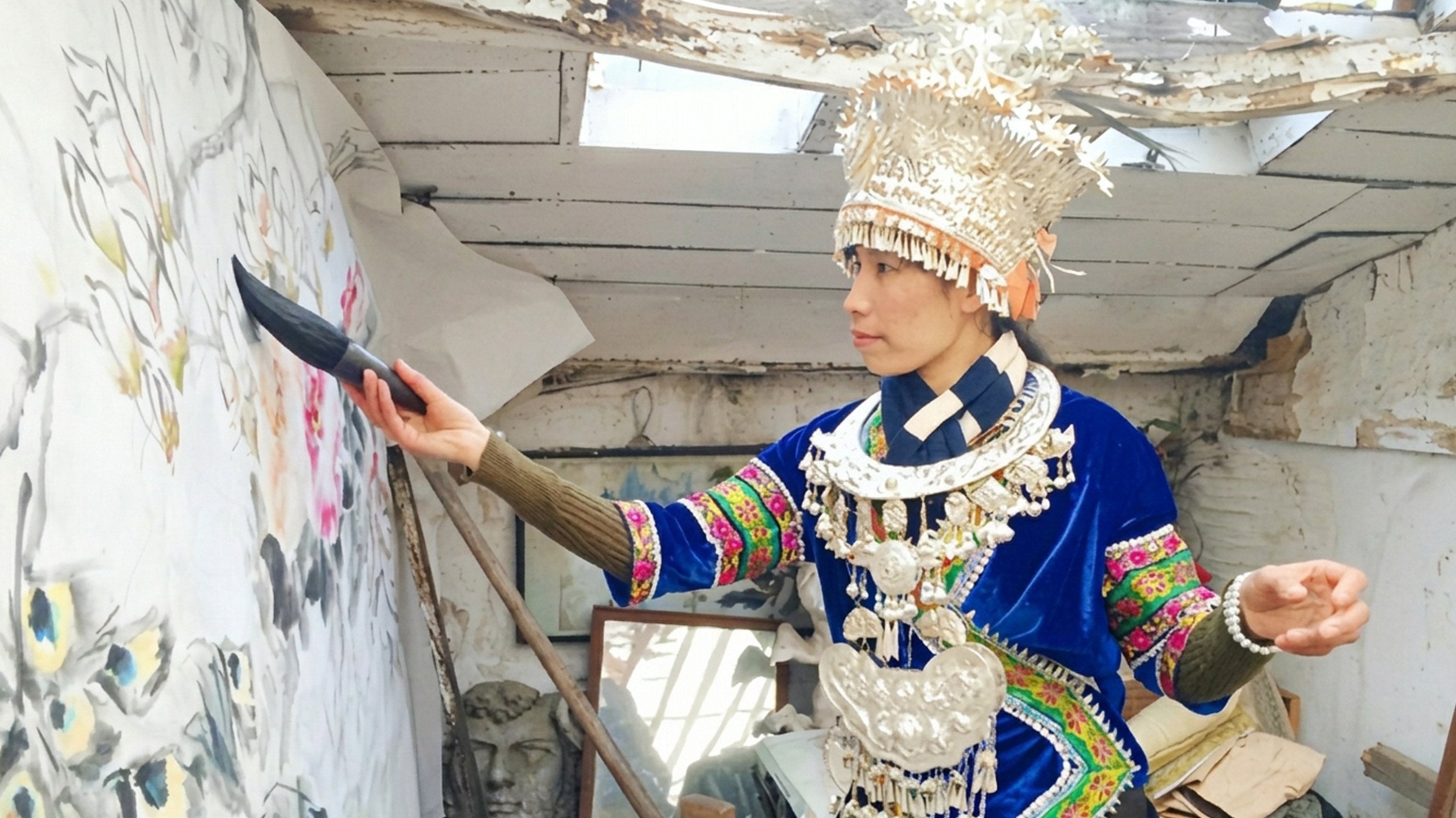 Declared dead after a 1995 coma, Chen Cuiju defied the odds to become an award-winning national painter. Photo: Zhihu