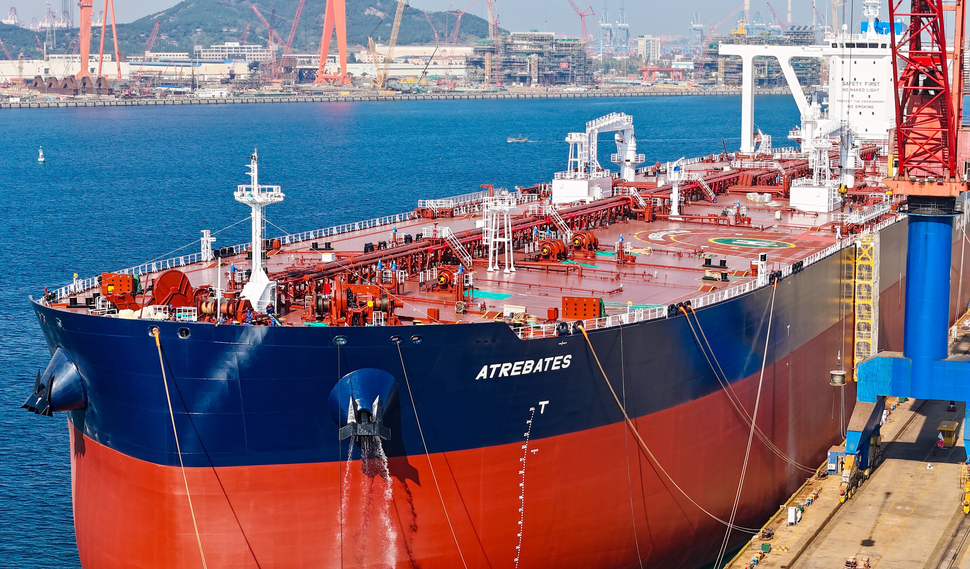 Atrebates, a 319,000 dwt VLCC built by China State Shipbuilding Corp’s Beihai Shipbuilding  in Qingdao, Shandong province, last year. Photo: Xinhua