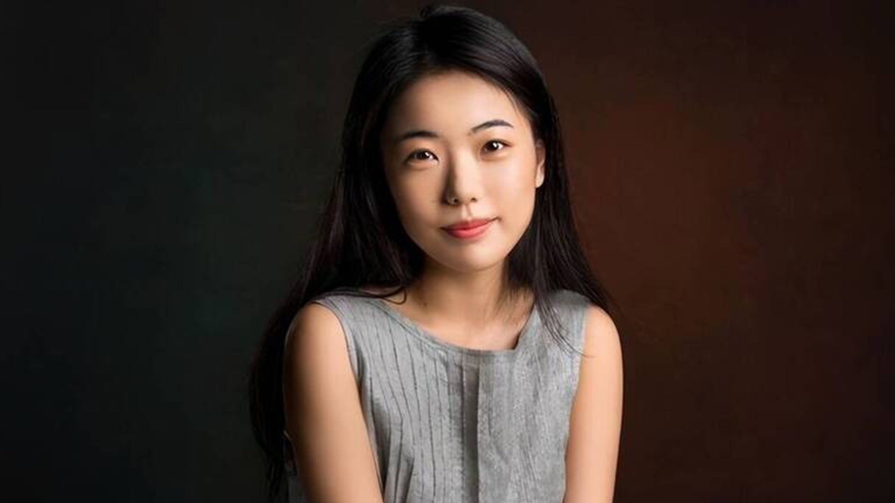 Once celebrated as one of China's most promising literary prodigies, independent writer Jiang Fangzhou suffered a monumental fall from grace following damning plagiarism revelations. Photo: Sina