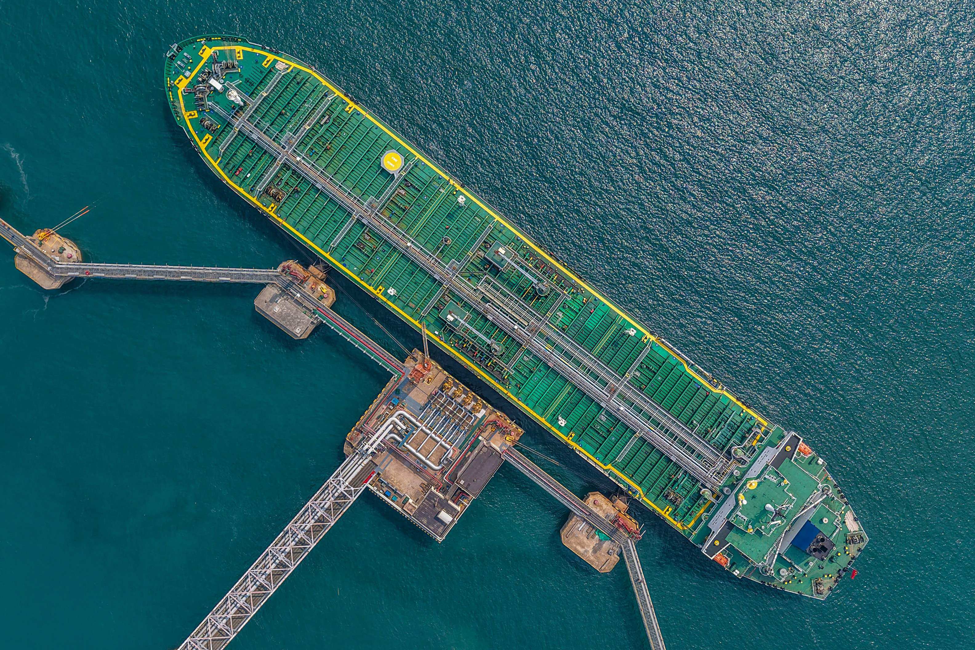 This aerial photo shows a tanker unloading imported crude oil at a port in Qingdao, in China’s eastern Shandong province on June 25, 2026. Photo: CN-STR/AFP