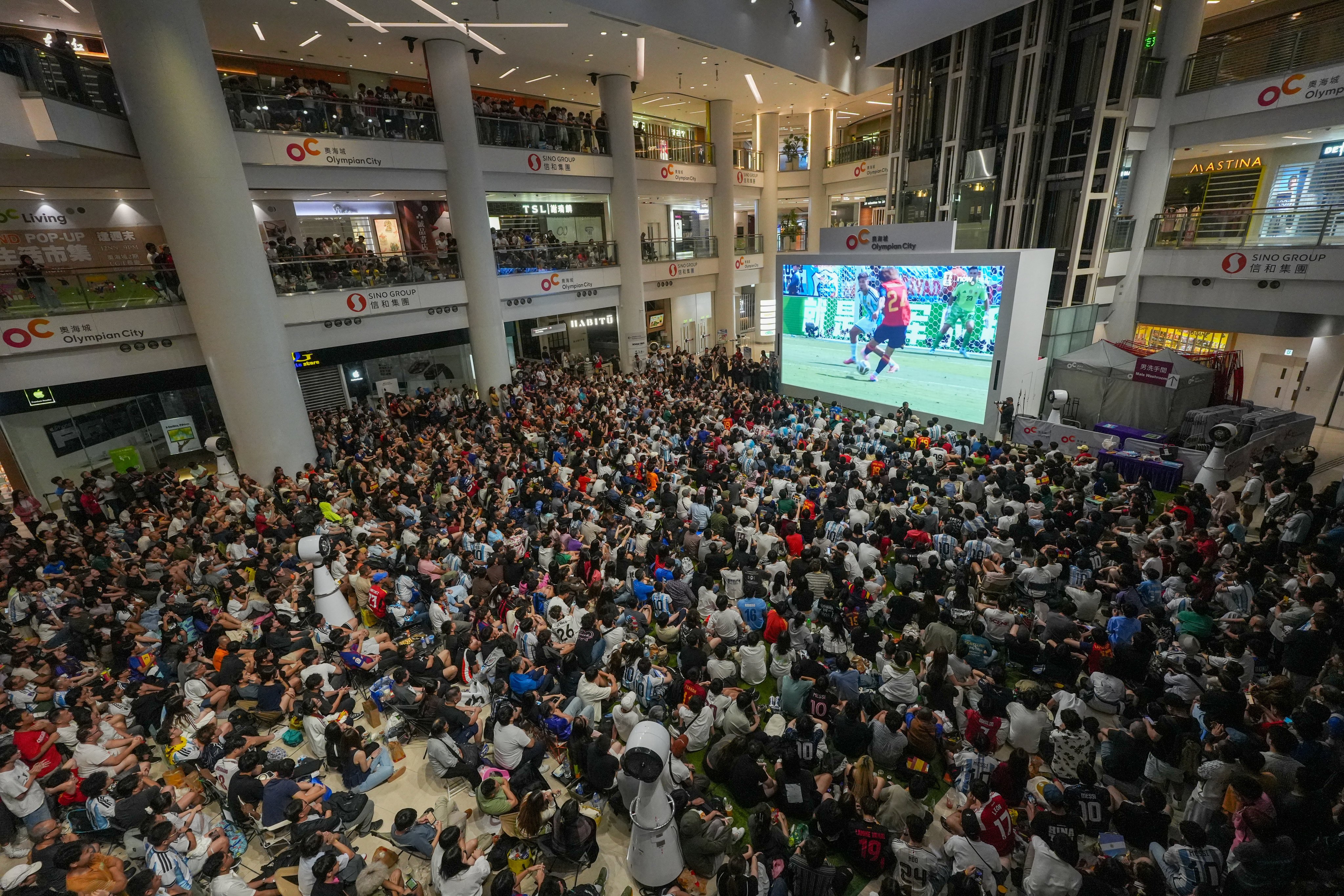 Fans flock to Olympic City in Mong Kok for the World Cup final. Photo: Sun Yeung