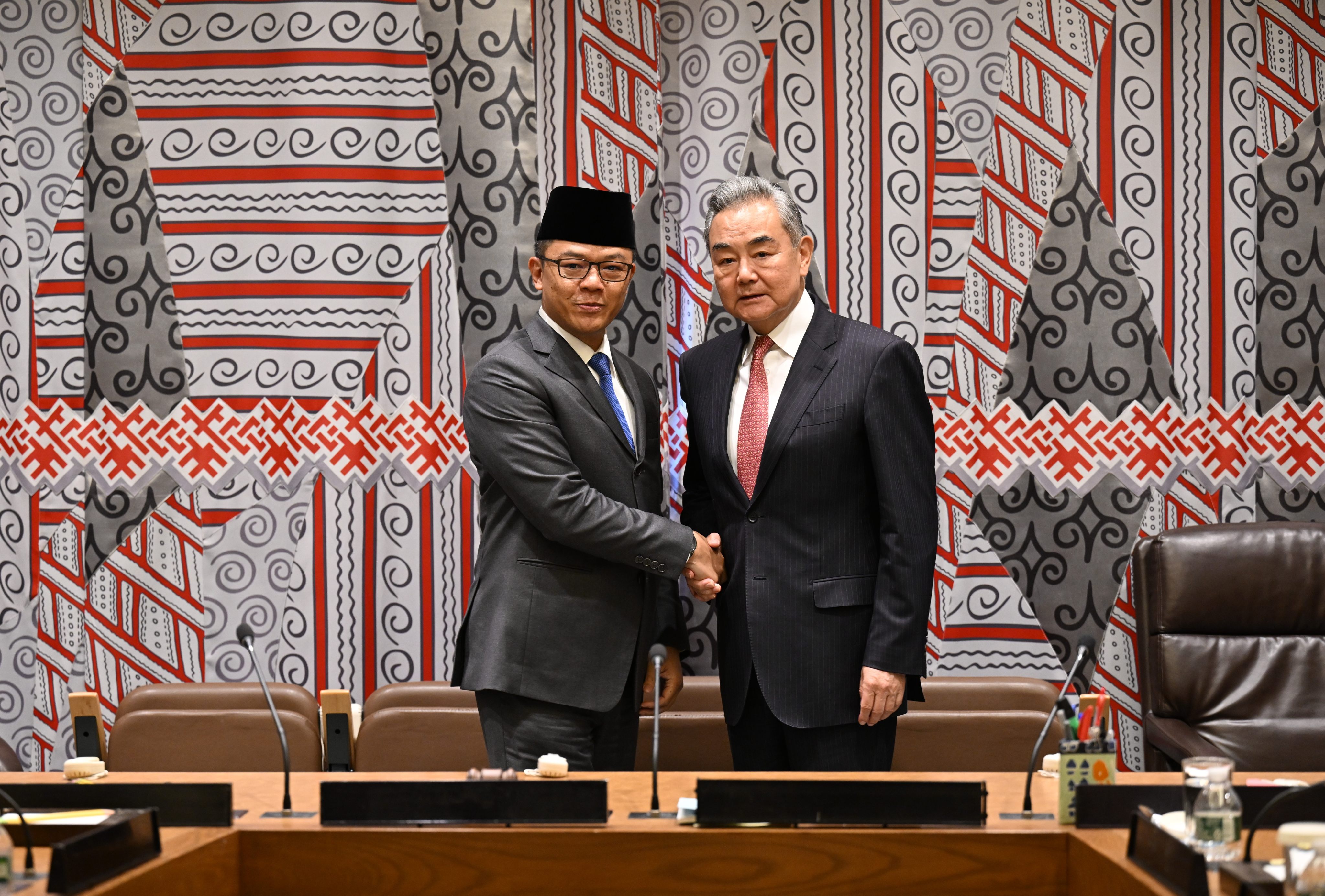 Chinese Foreign Minister Wang Yi meets Indonesian Foreign Minister Sugiono on the sidelines of a UN Security Council meeting in New York on May 26. Photo: Xinhua