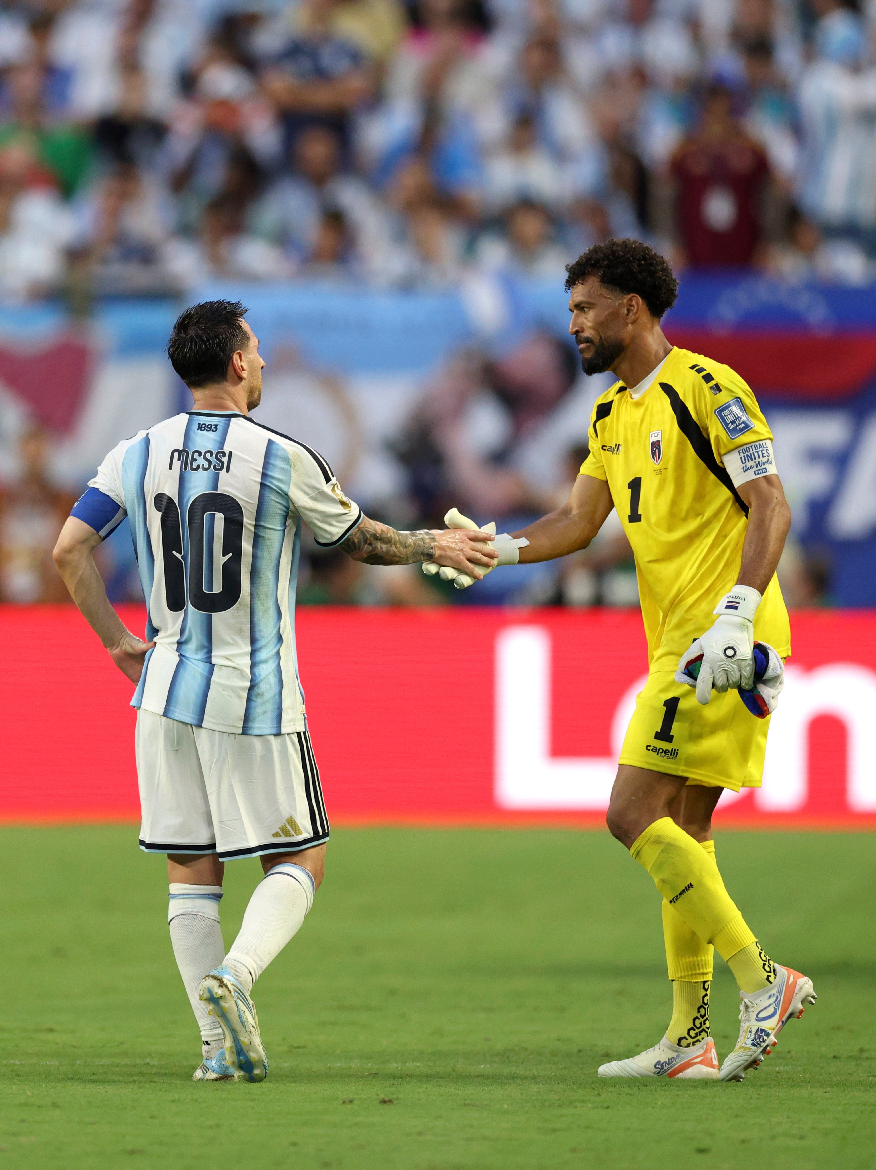 Cabo Verde’s goalkeeper Vozinha (right) shakes hands with Lionel Messi after their side’s went to extra time at the World Cup. Photo: Xinhua