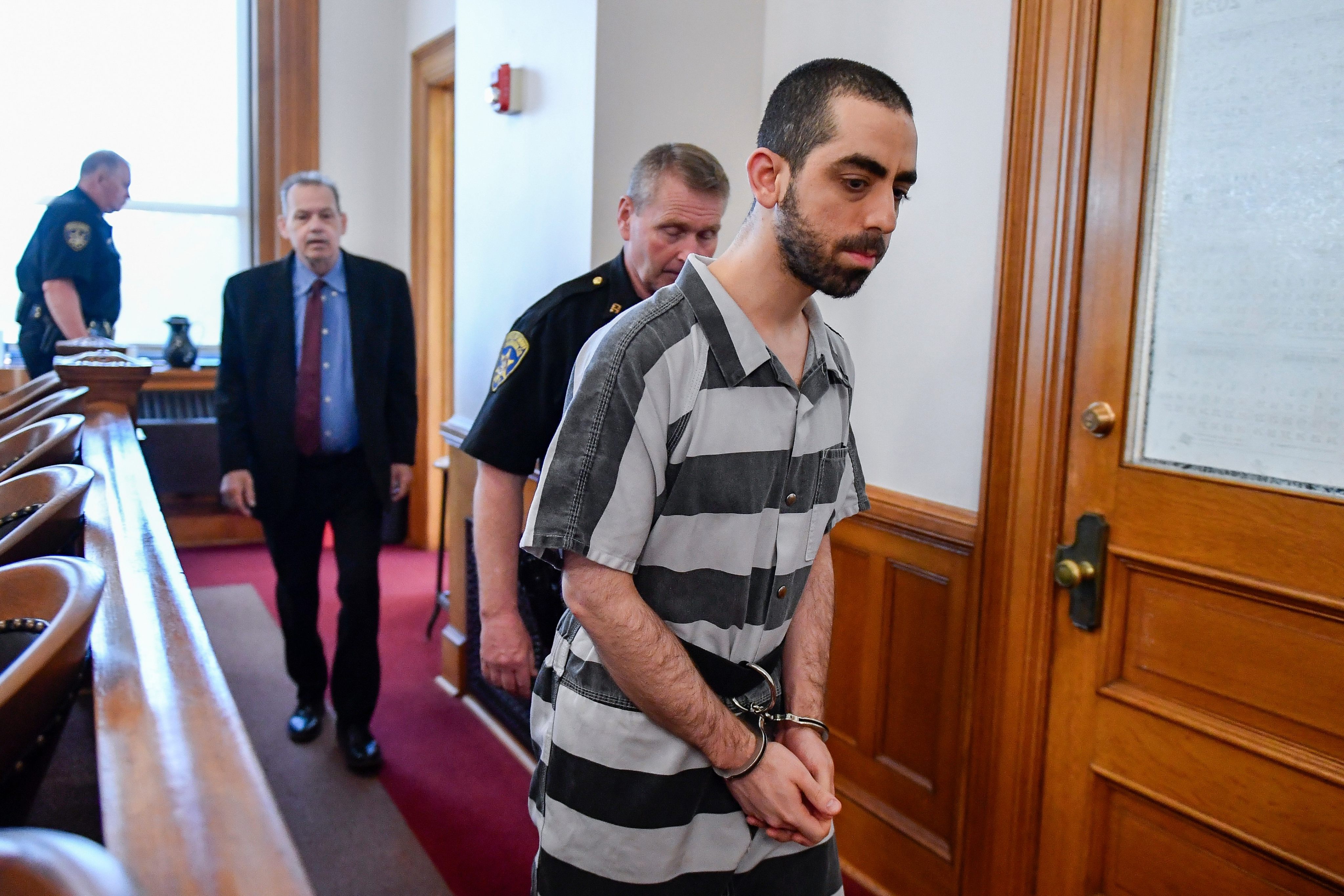 Hadi Matar walks into Chautauqua County court in Mayville, New York, in May 2025. Photo: AP