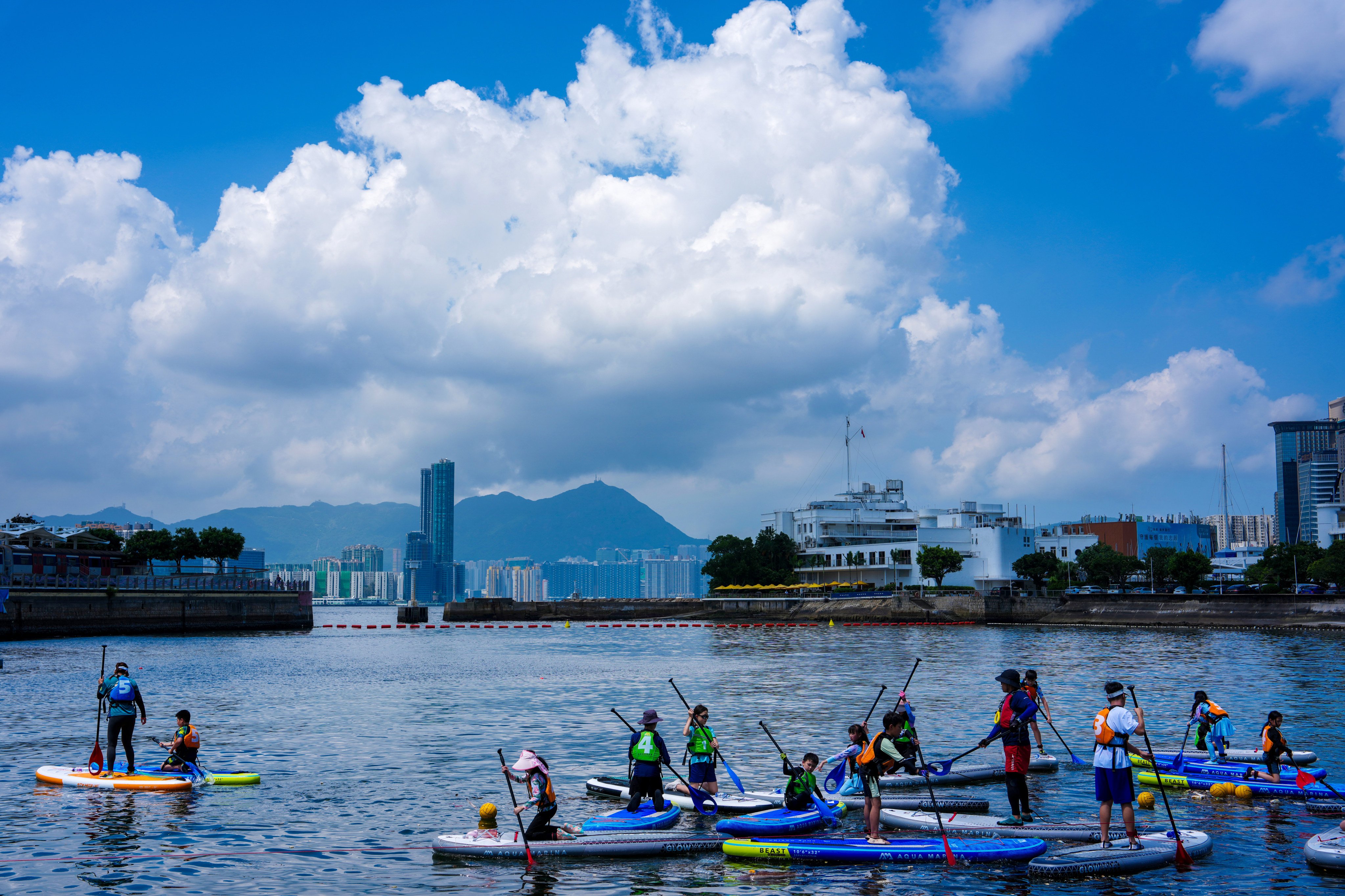 The weather forecaster is considering issuing the No1 typhoon warning signal later on Friday. Photo: Sam Tsang