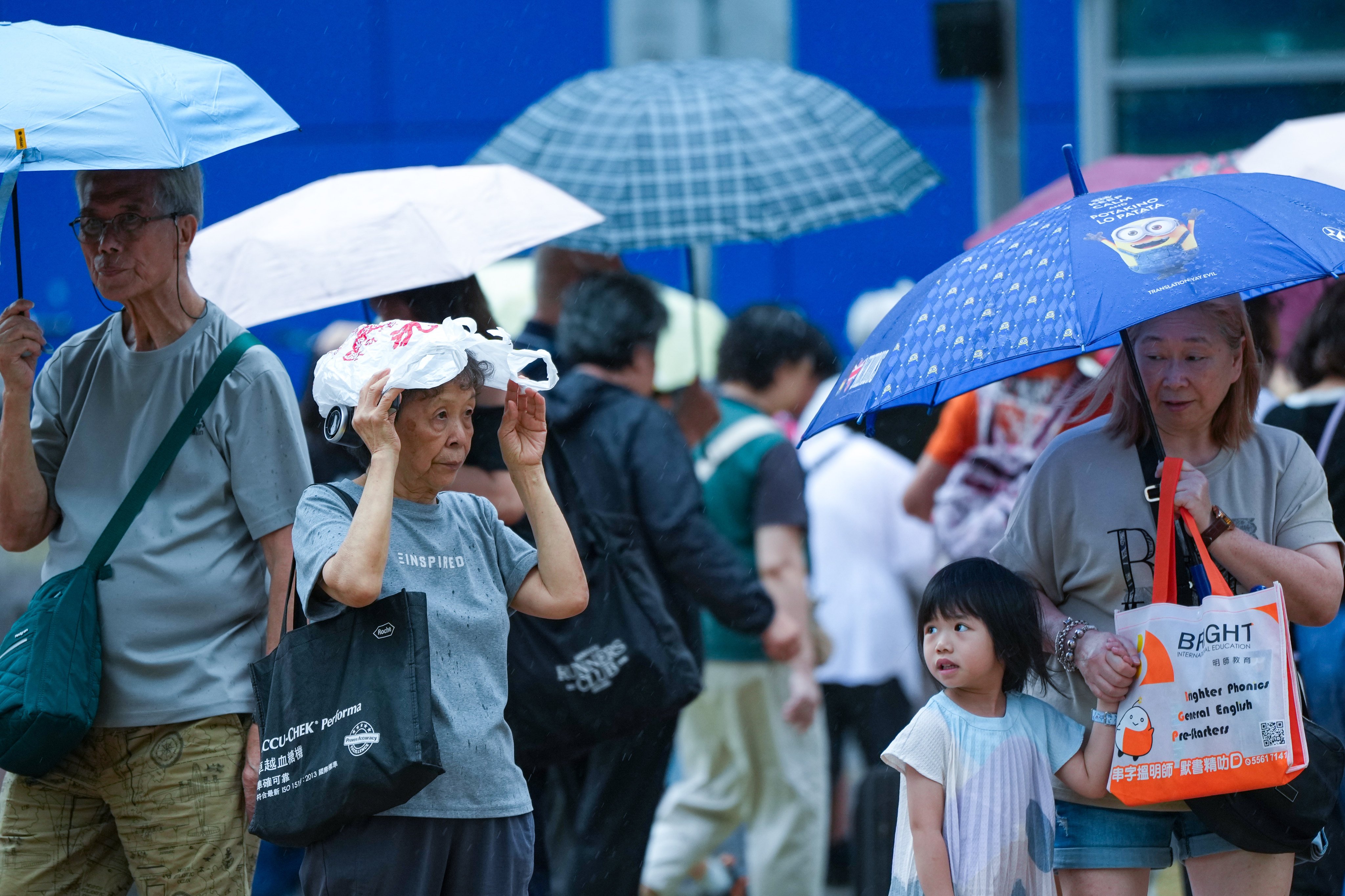 The city’s weather forecaster has said T1 will be issued at 8.40pm on Friday. Photo: Sam Tsang