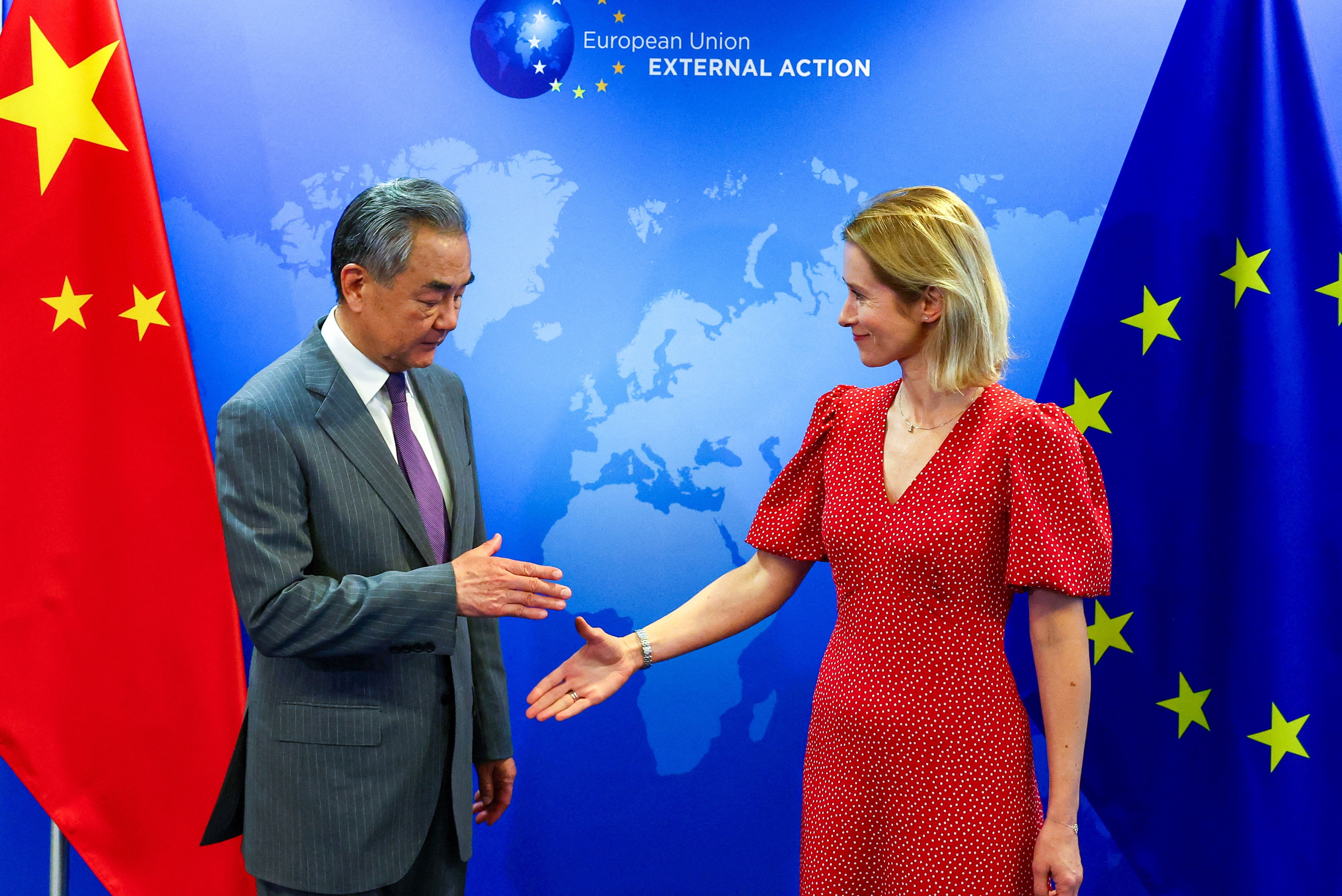 Chinese Foreign Minister Wang Yi and EU foreign affairs chief Kaja Kallas ahead of their meeting in Brussels in July 2025. Photo: Reuters