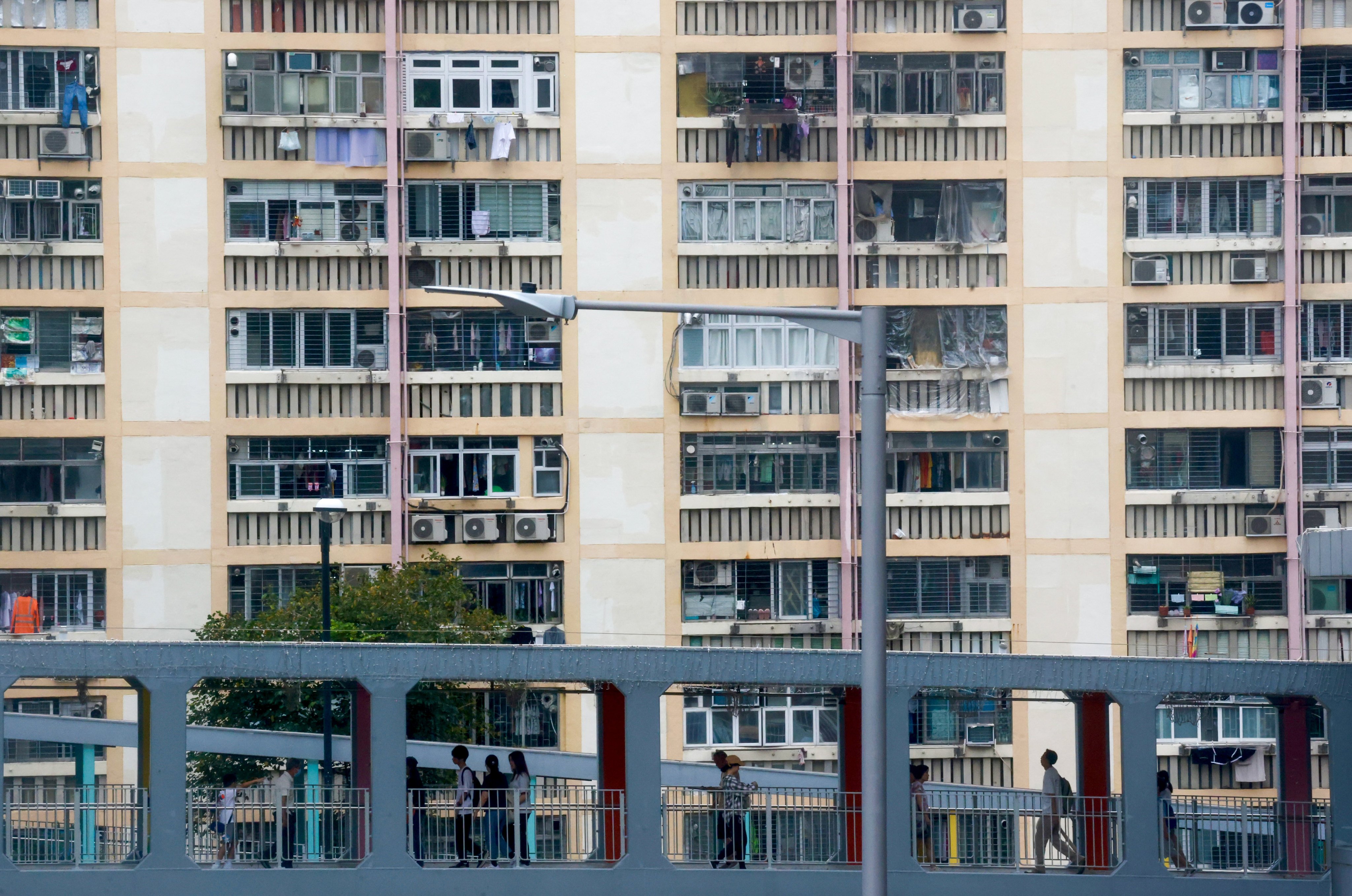 Hong Kong has a 70:30 ratio of public rental-to-subsidised sale flats. Photo: Jonathan Wong