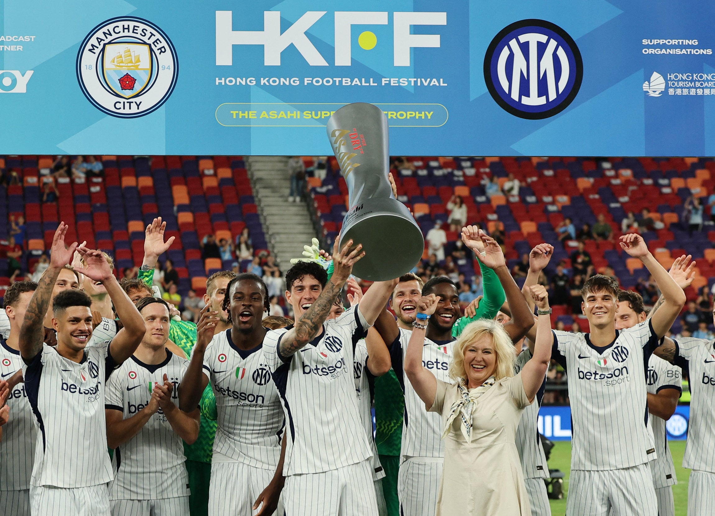 Inter Milan players celebrate after beating Manchester City on penalties at Kai Tak Stadium. Photo: Reuters