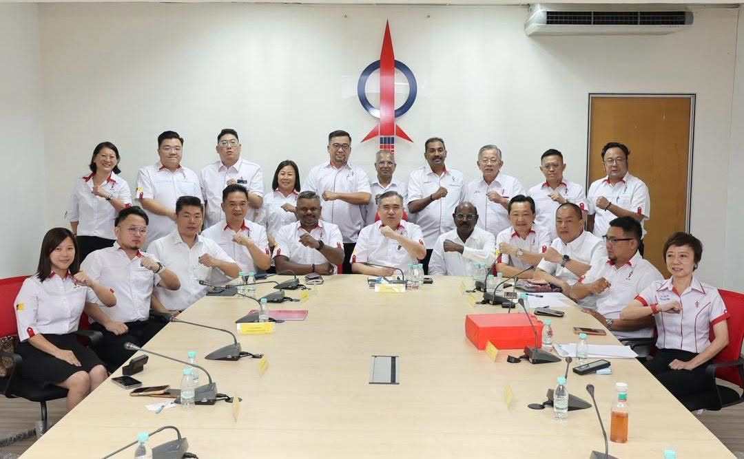Anthony Loke (seated, centre) with DAP Negeri Sembilan exco members. Photo: Facebook/DAPMalaysia