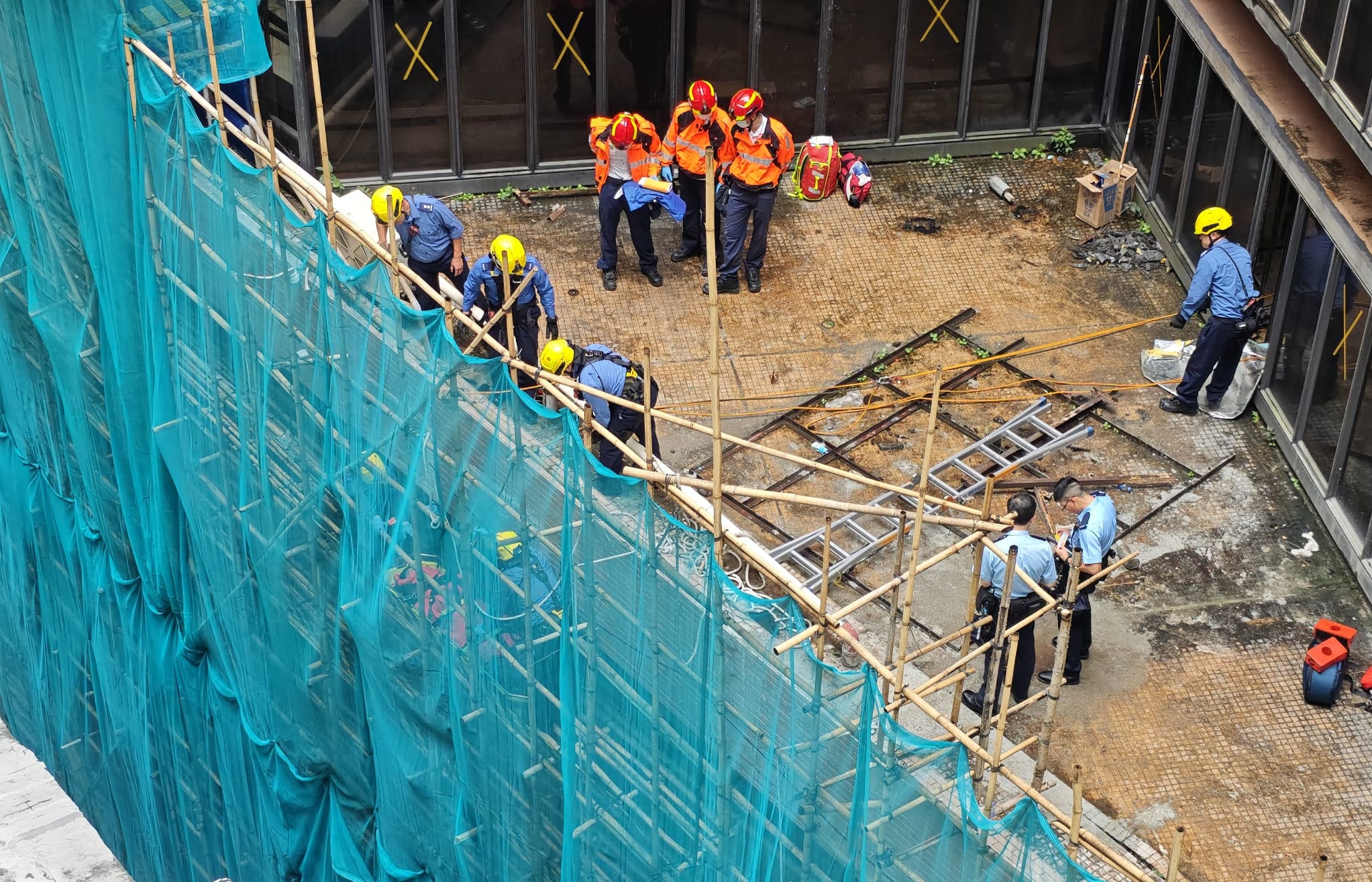scmp.com - Danny Mok - Safety manager dies after falling 10 floors at Hong Kong construction site