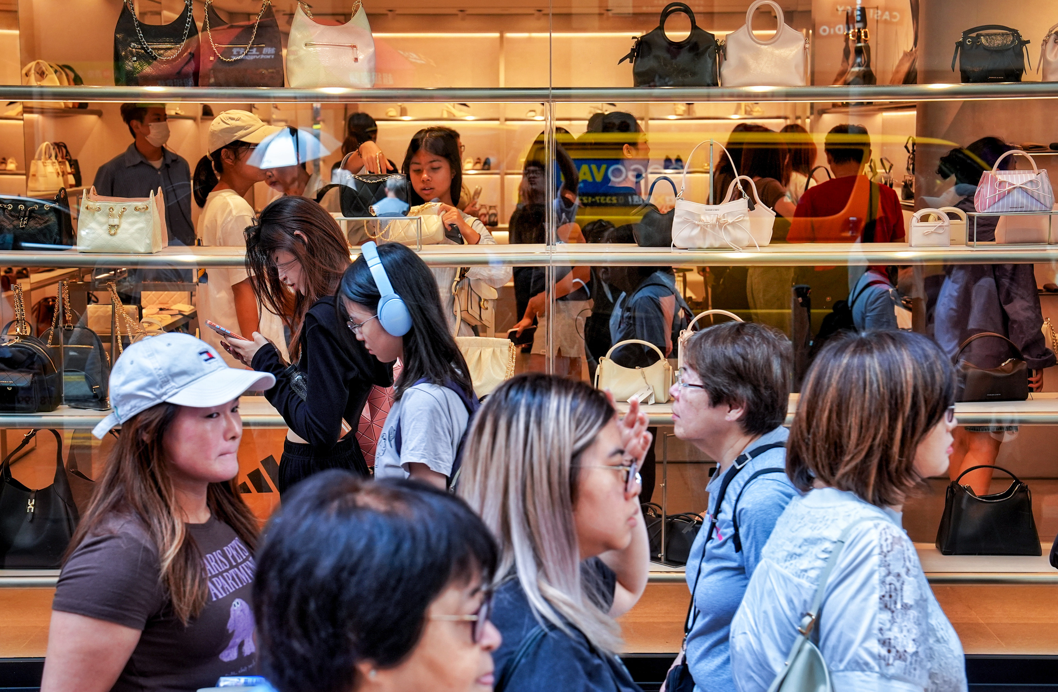 The value of retail sales for the month of June reached HK$31.5 billion. Photo: Elson Li